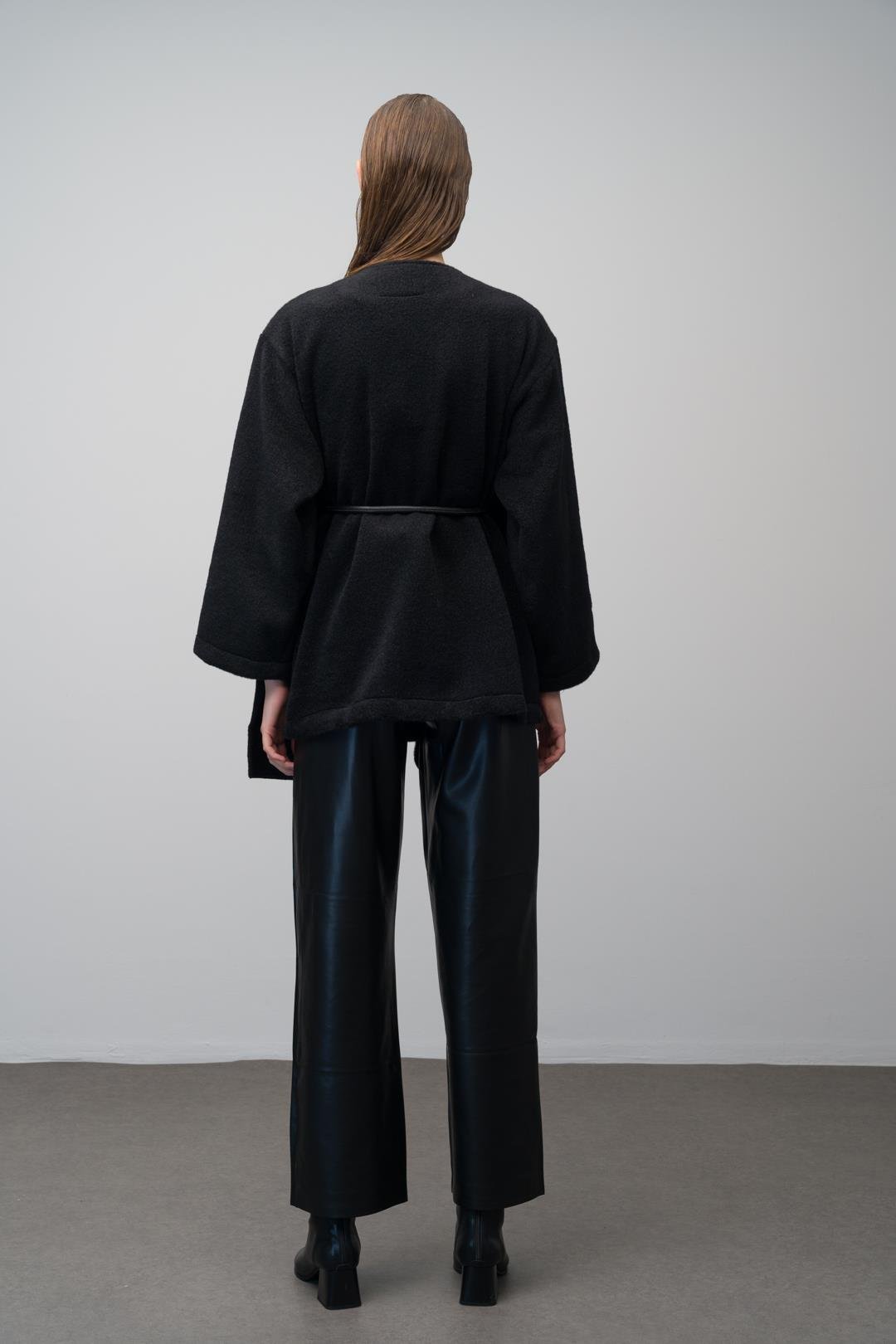 Deri Cep ve Kemer Detaylı Astarsız Salaş Kaban SİYAH 3076