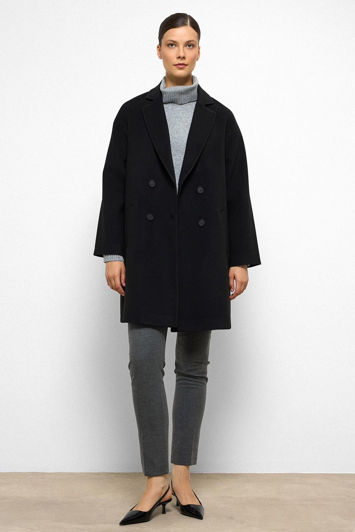 Desenli Astarlı Oversize Kruvaze Kaban SİYAH 3095