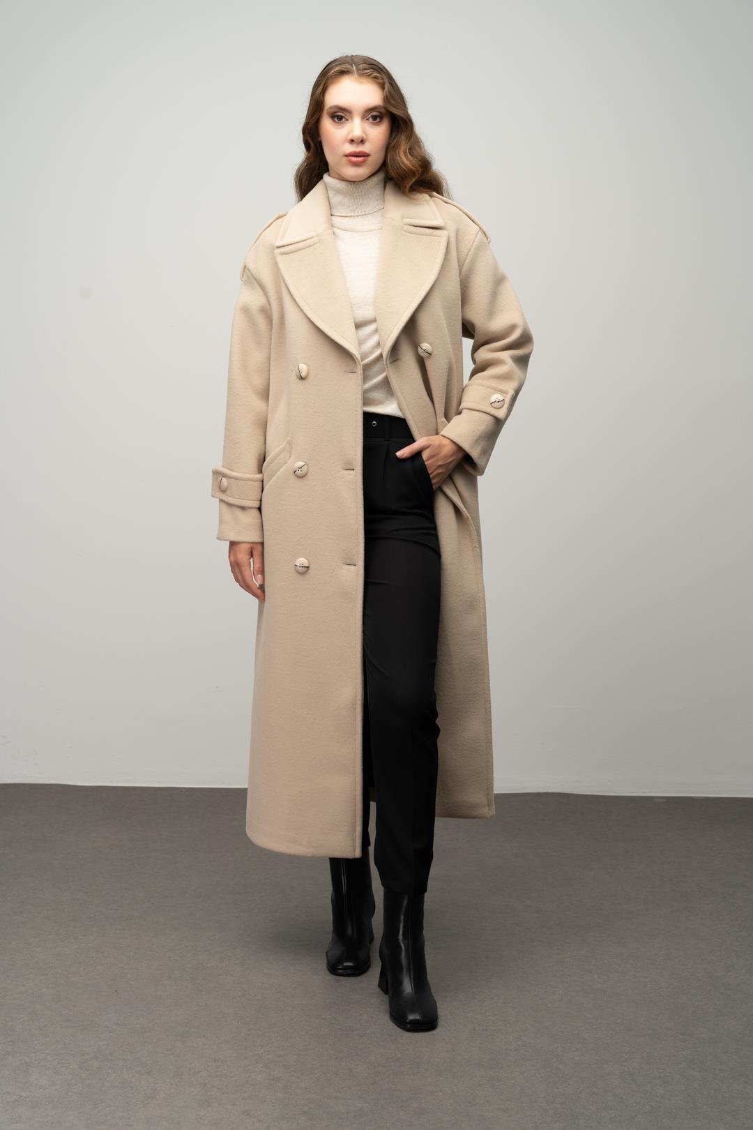 معطف كبير الحجم بأكمام منخفضة وتفاصيل كتف مزدوجة الصدر يفعل 3062