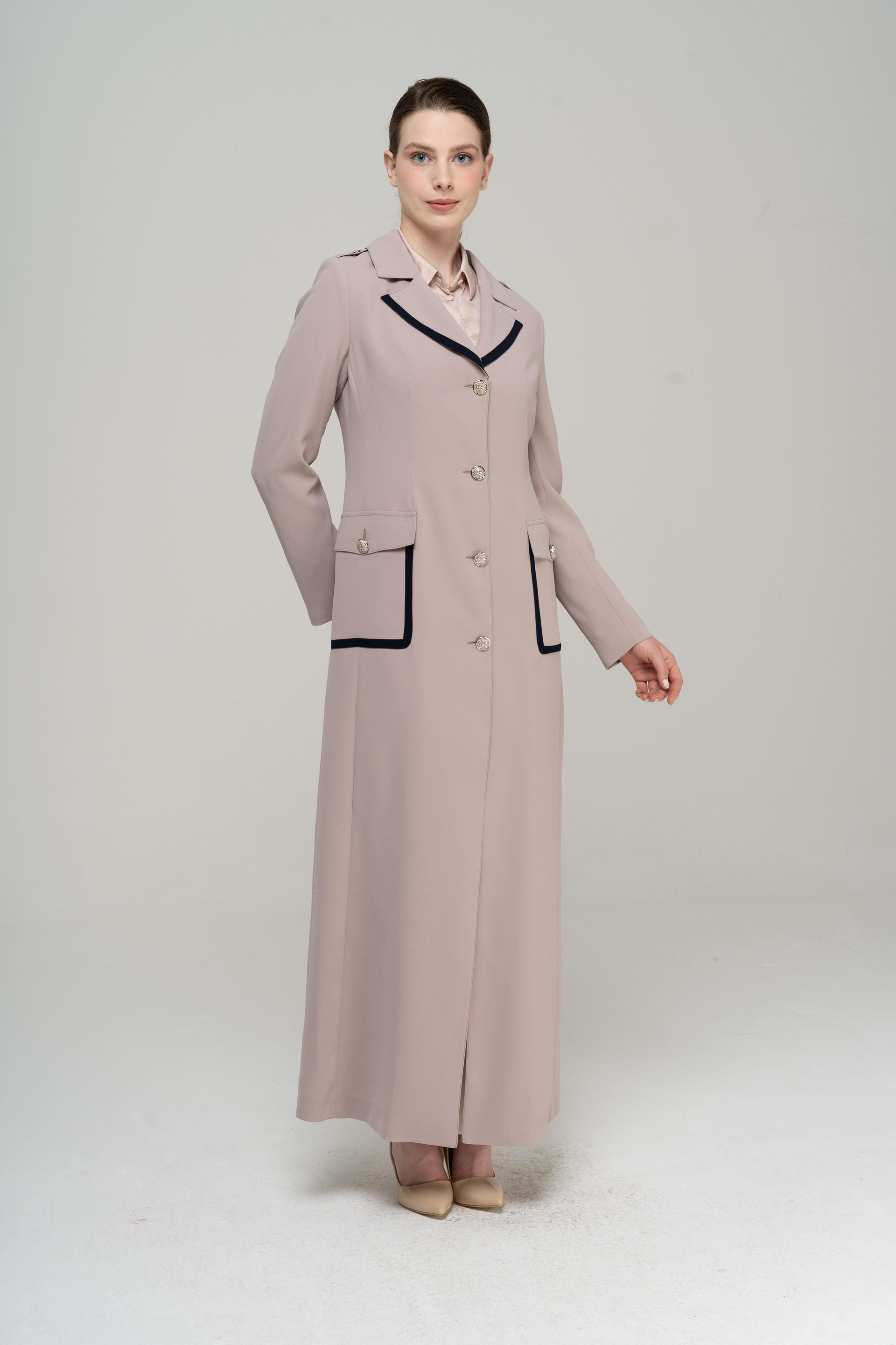 معطف رجالي مبطن بتفاصيل Garni مع ياقة وجيب وكتف حجر 6577