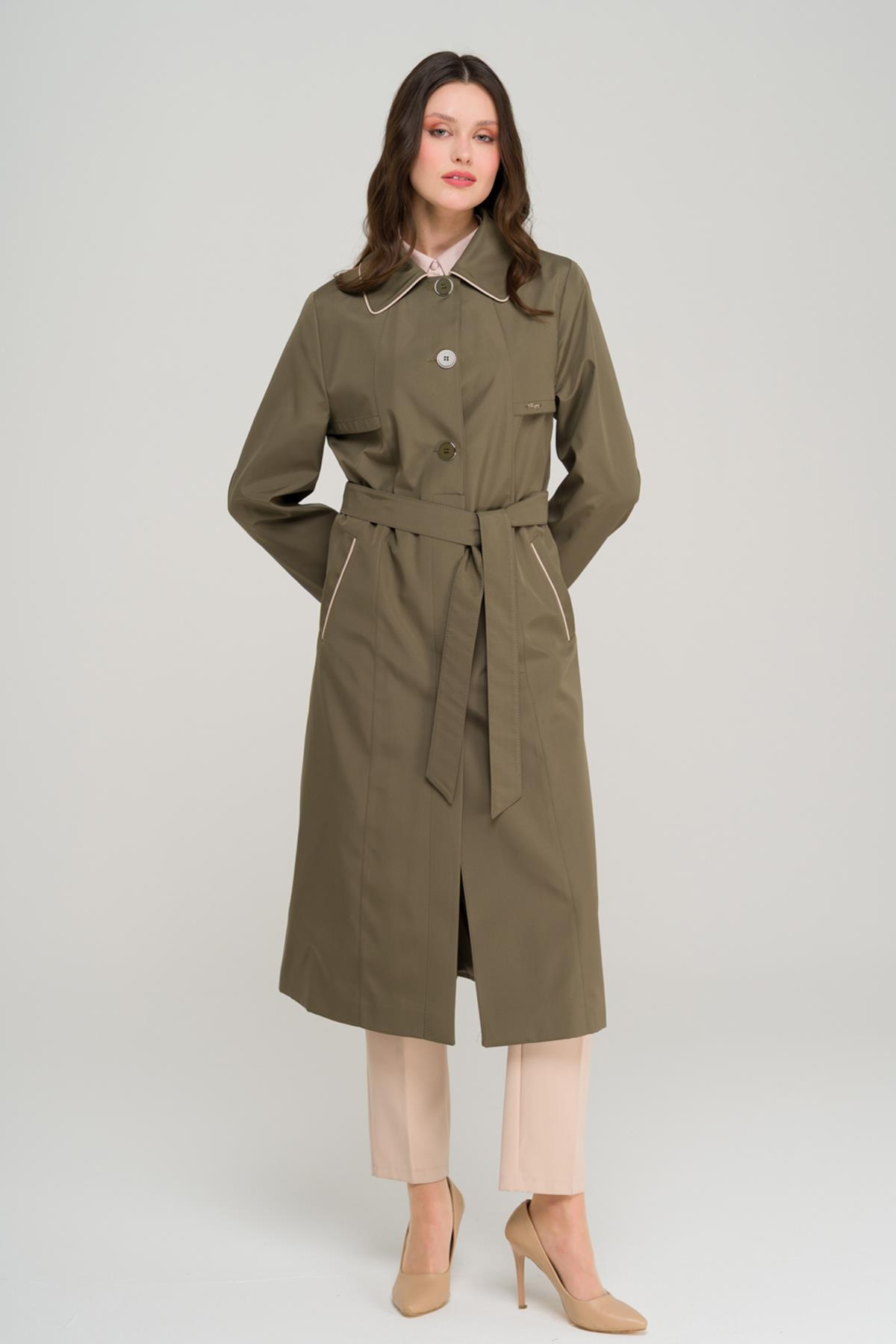 Gömlek Yaka Biye ve Pelerin Detaylı Büyük Beden Trençkot HAKİ 4301