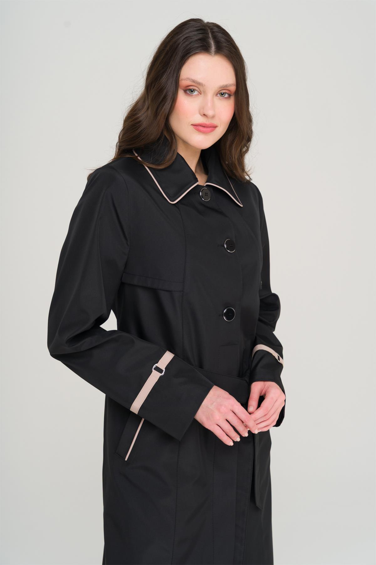 Gömlek Yaka Biye ve Pelerin Detaylı Büyük Beden Trençkot SİYAH 4301