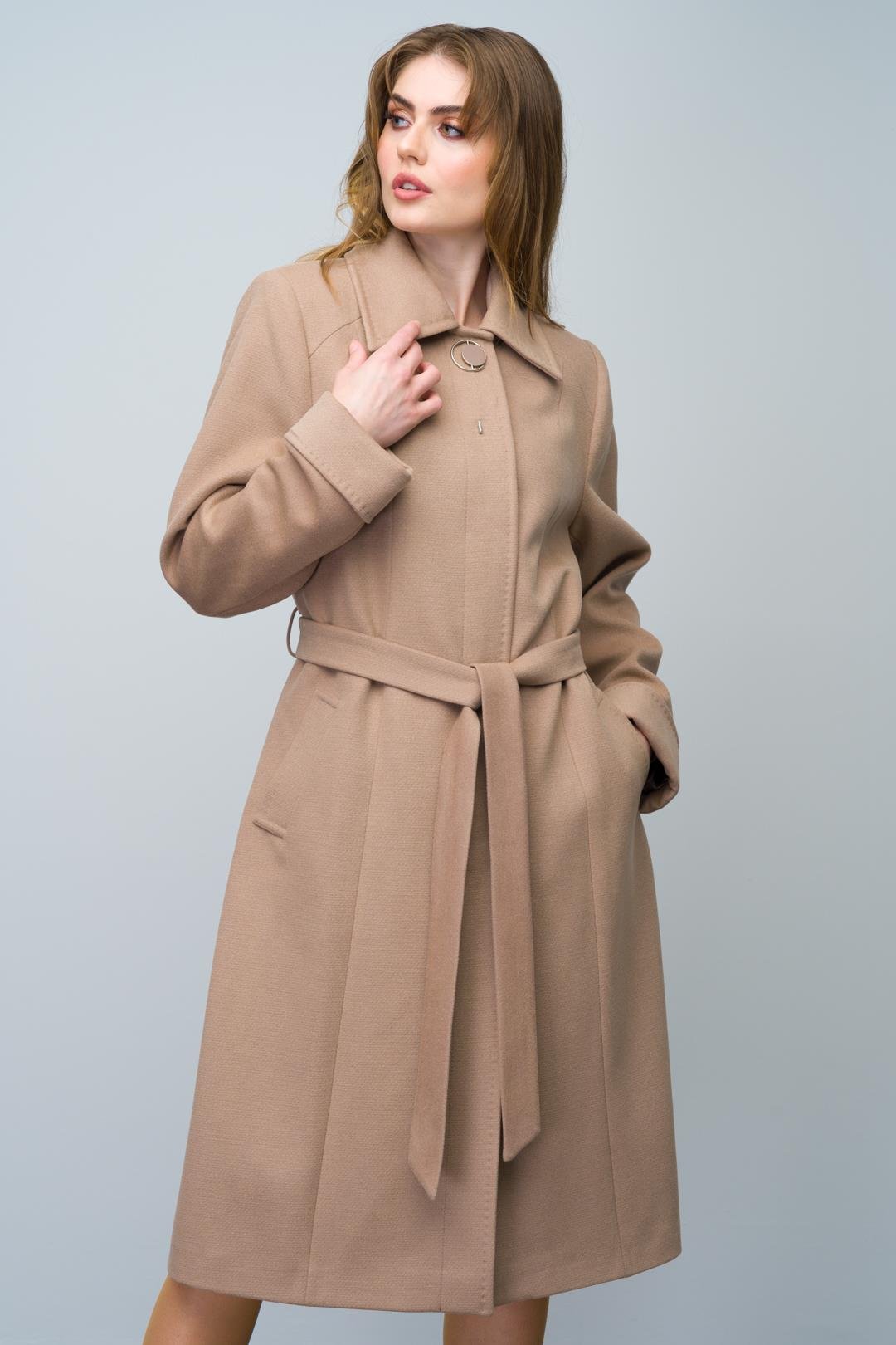 Gömlek Yaka Broş ve Punto Detaylı Büyük Beden Kaban K. KAMEL 3011