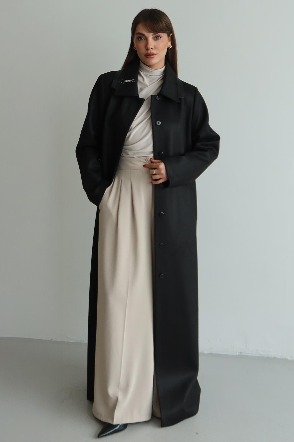 Gömlek Yaka Deri ve Taş Aksesuarlı Büyük Beden Gabardin Süet Pardesü SİYAH 6796