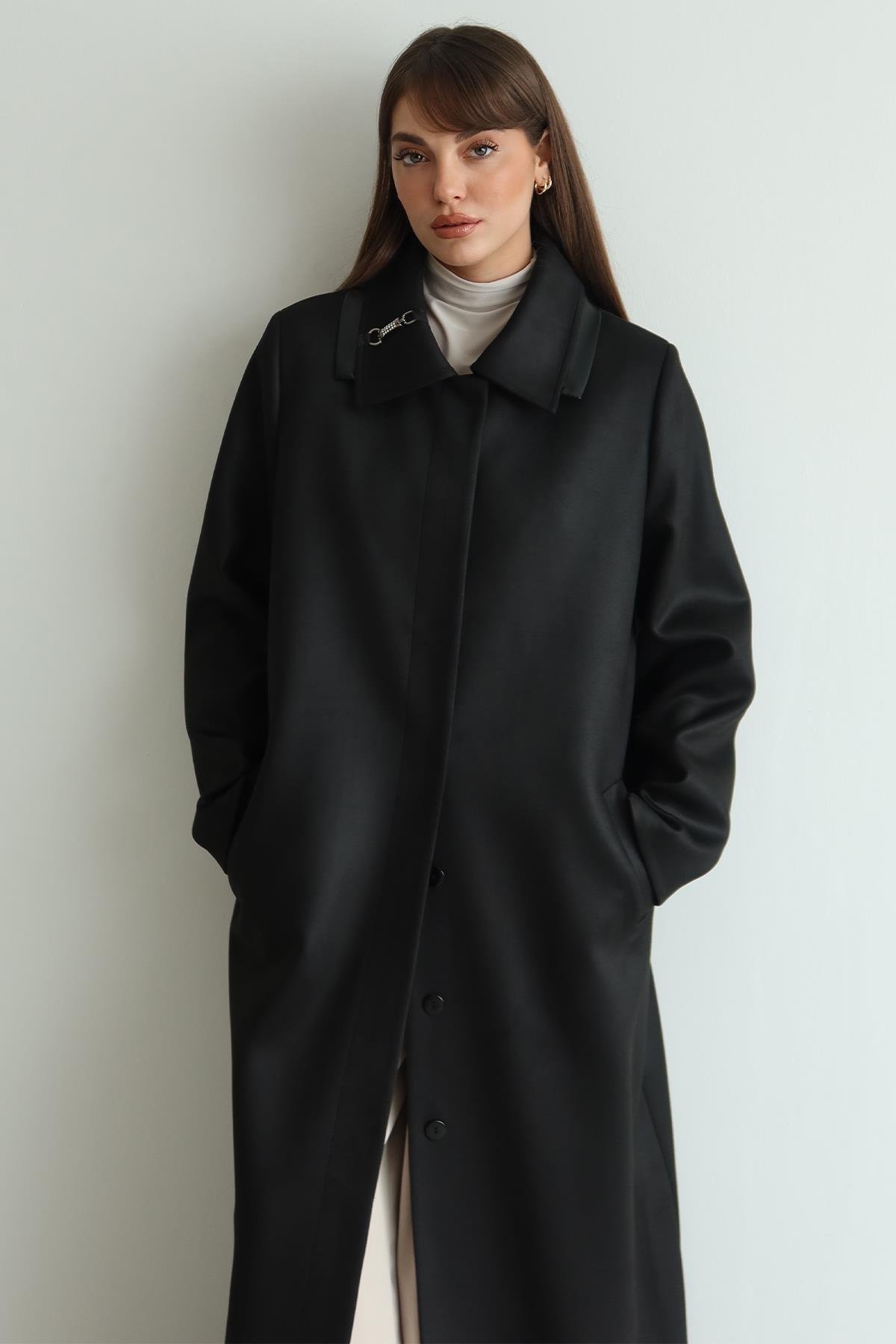 Gömlek Yaka Deri ve Taş Aksesuarlı Büyük Beden Gabardin Süet Pardesü SİYAH 6796