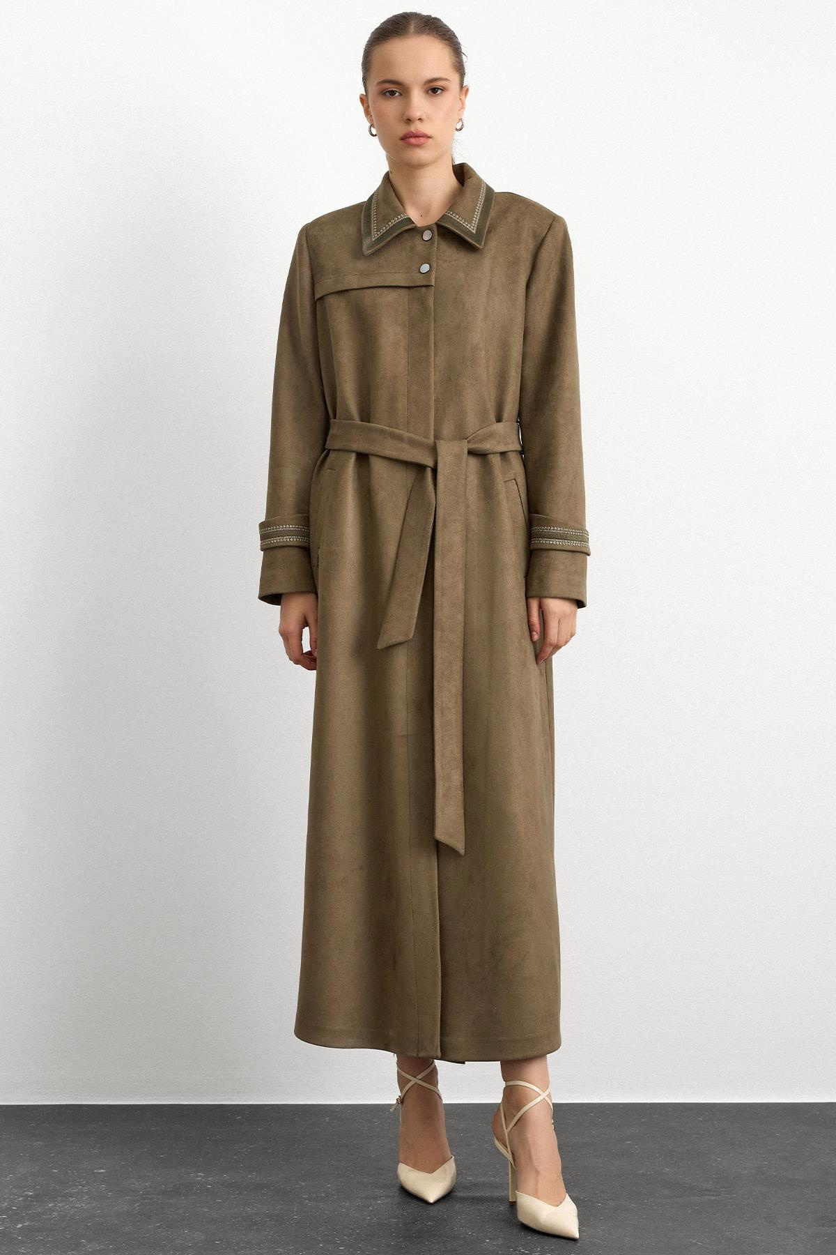 Gömlek Yaka İşleme Detaylı Süet Görünümlü Büyük Beden Pardesü A.HAKİ 6785