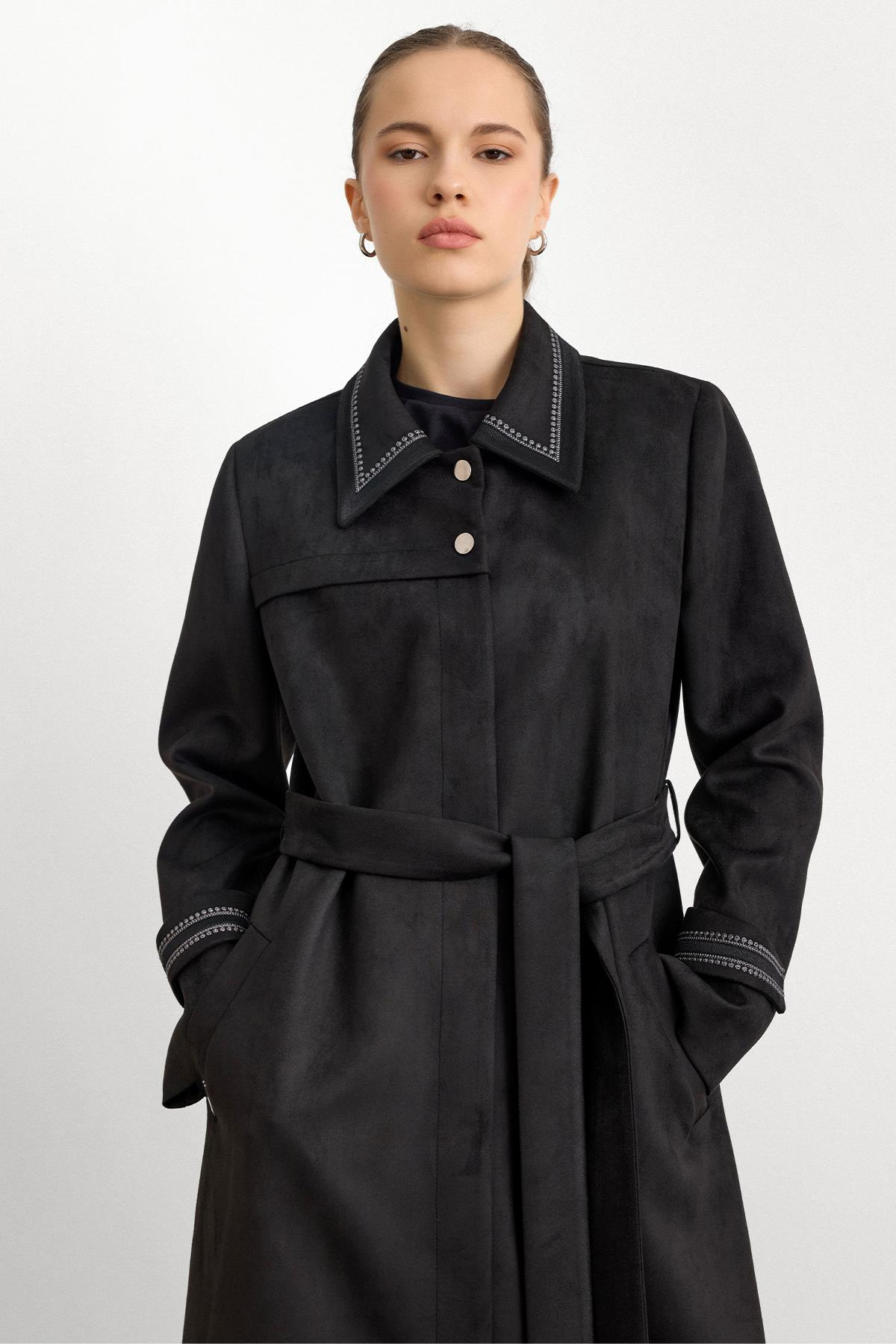 Gömlek Yaka İşleme Detaylı Süet Görünümlü Büyük Beden Pardesü SİYAH 6785