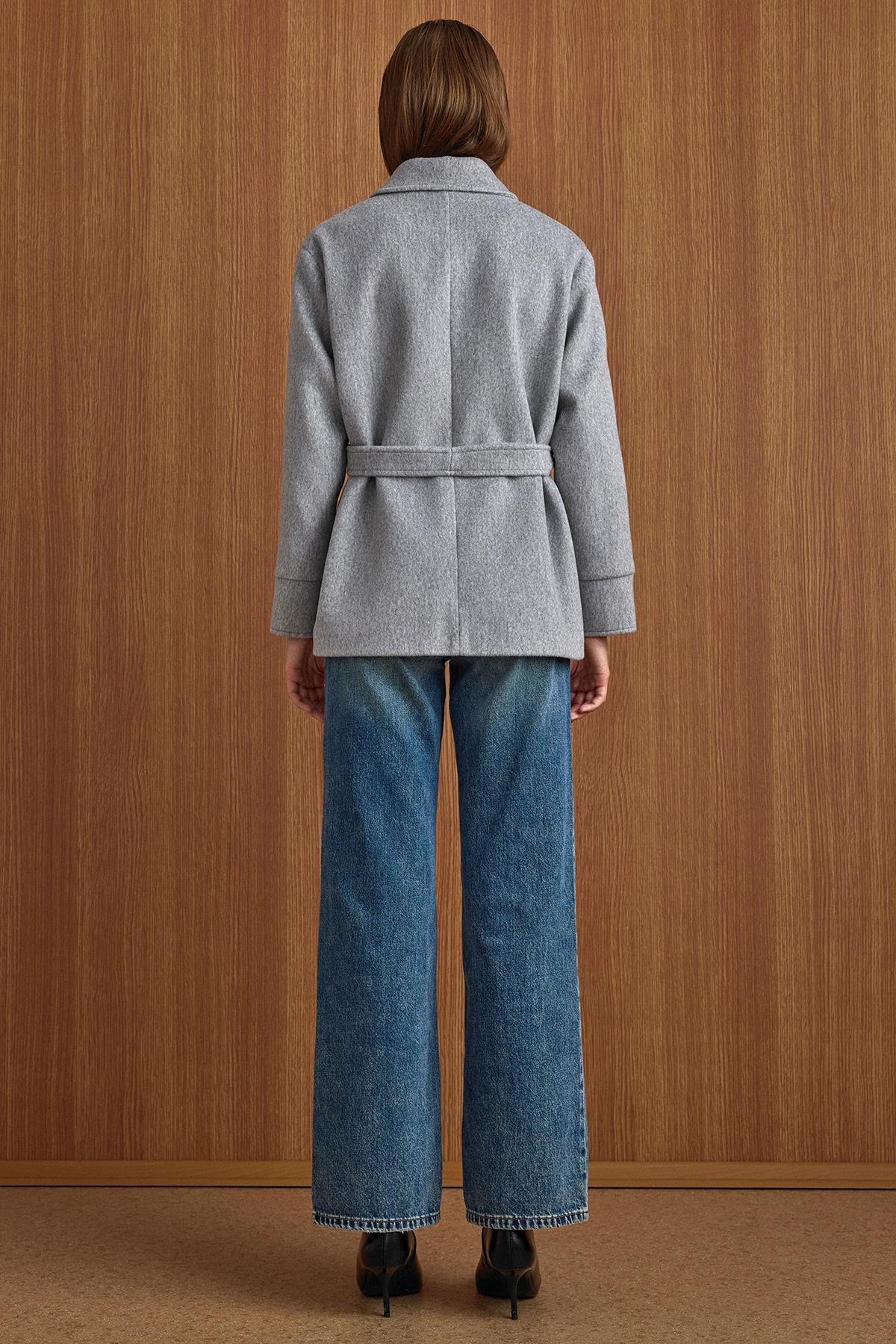 Gömlek Yaka Kuşak Detaylı Oversize Kısa Kaban AÇIK GRİ 3155