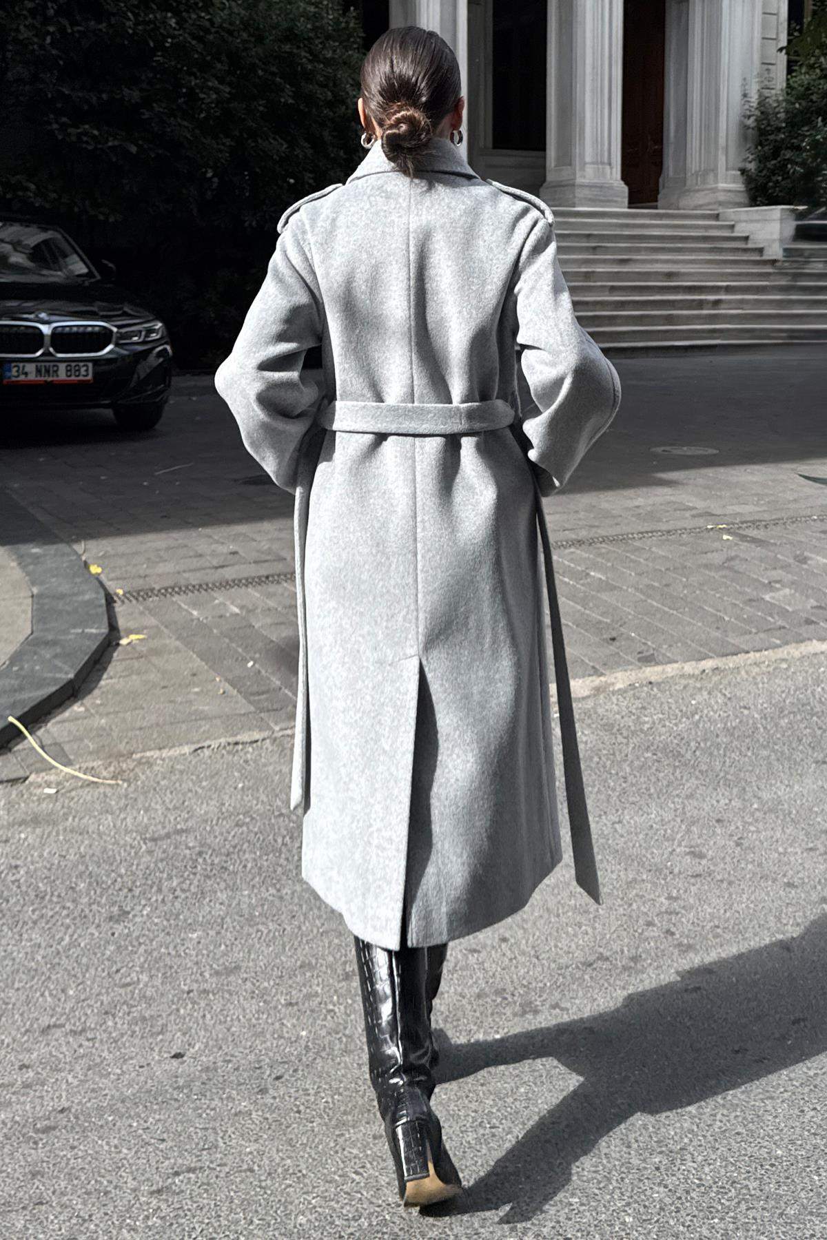 Gömlek Yaka Punto Dikiş Detaylı Premium Kaban AÇIK GRİ 3125