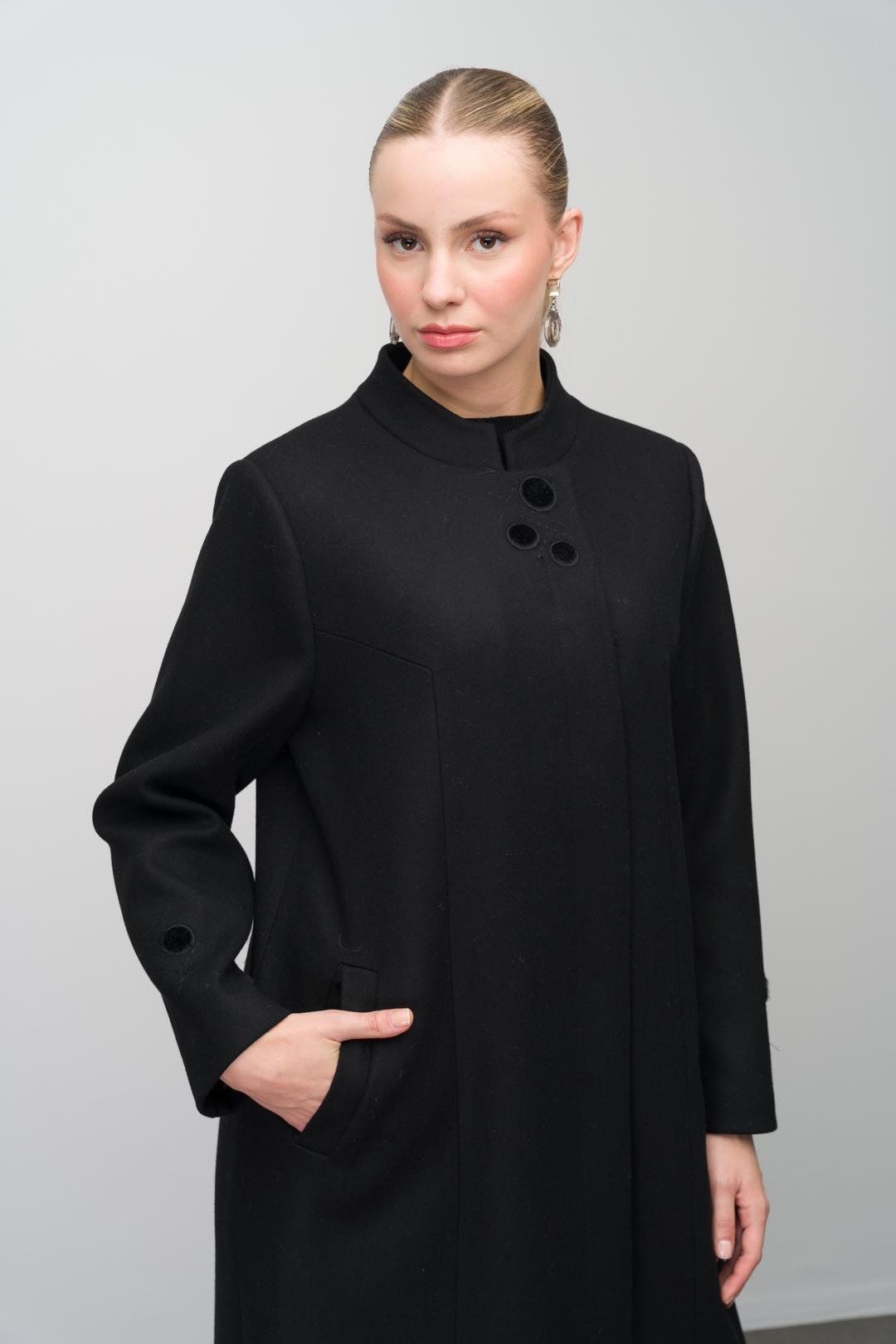 Hakim Yaka İşleme Detaylı Yün Karışımlı Büyük Beden Pardesü SİYAH 6632