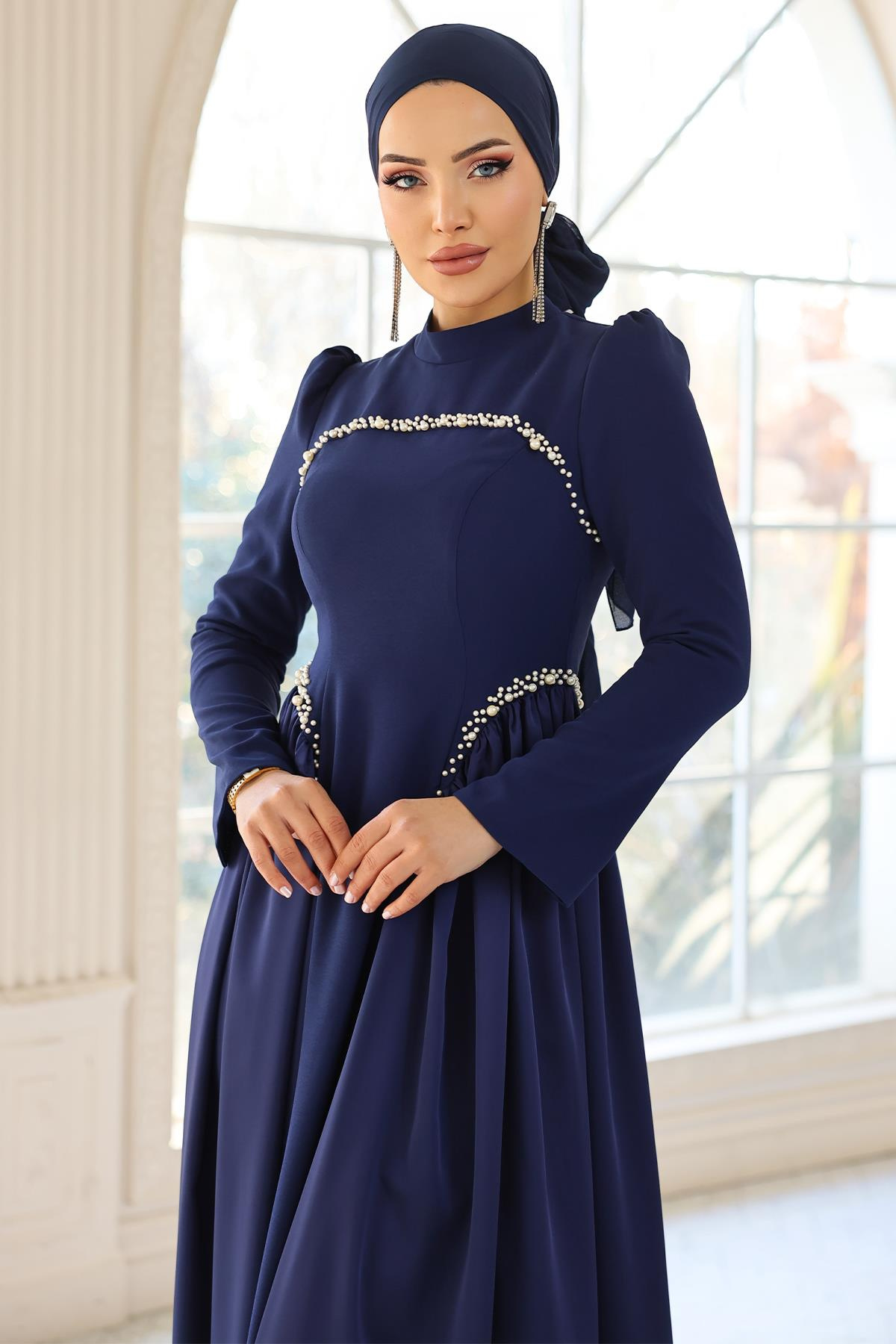 İnci Detaylı Krep ve Saten Kombinli Kloş Tesettür LACİVERT 1686