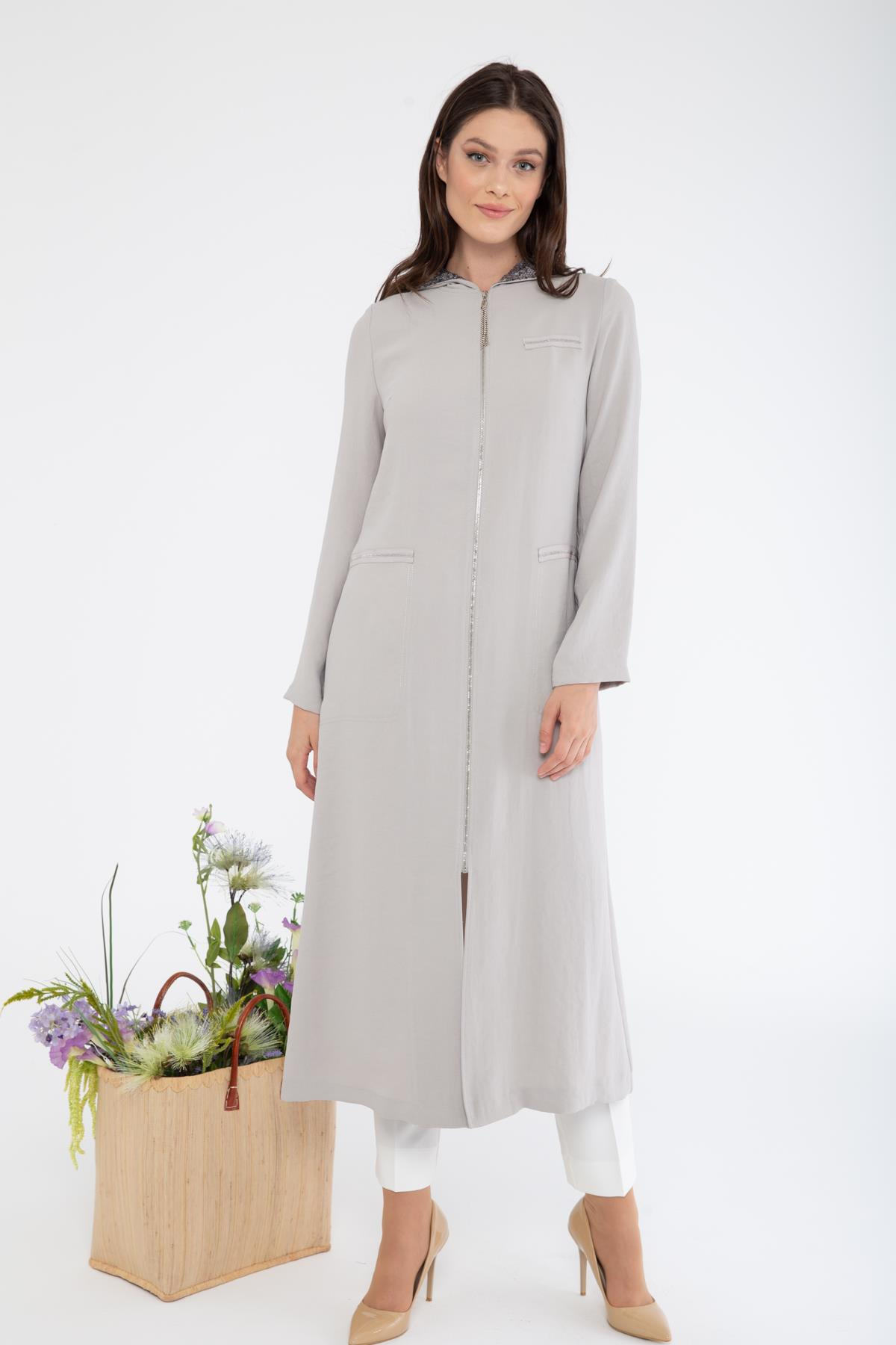 Kapşonu Payetli Şerit Detaylı Spor Kap TAŞ 6038