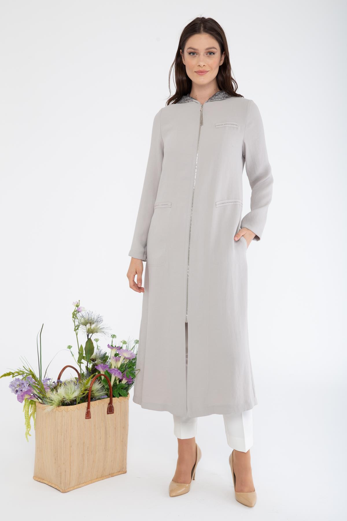 Kapşonu Payetli Şerit Detaylı Spor Kap TAŞ 6038