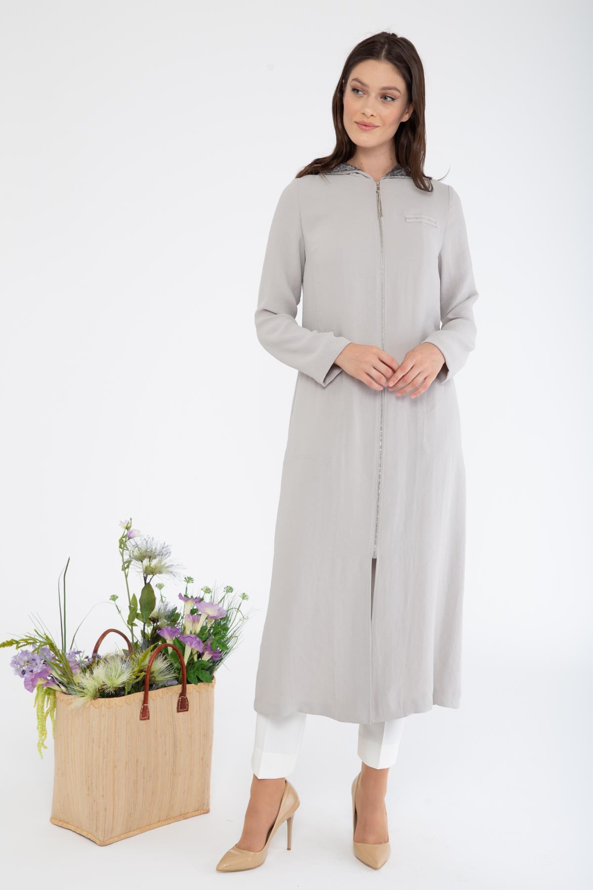 Kapşonu Payetli Şerit Detaylı Spor Kap TAŞ 6038