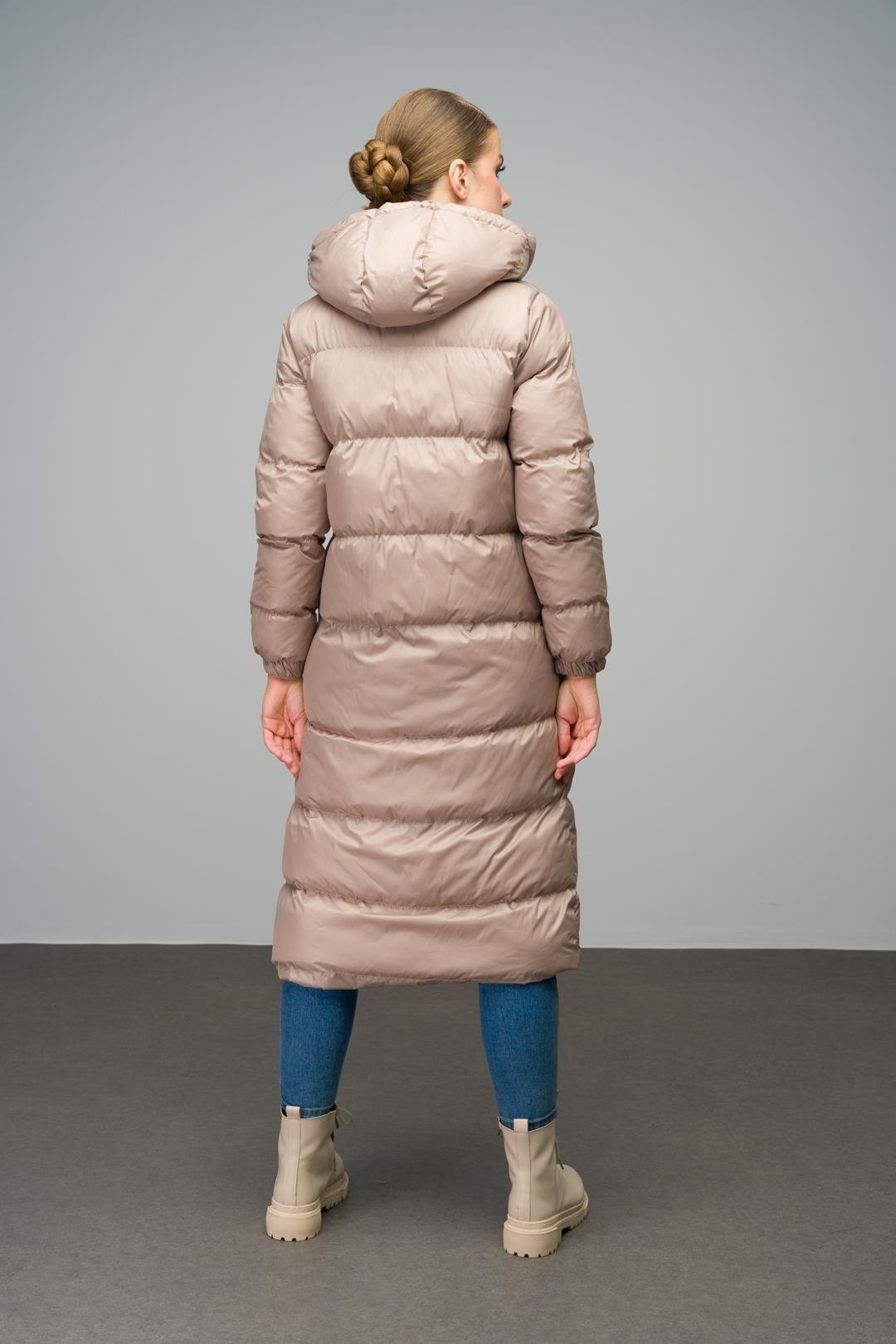 Kapüşon Detaylı Fermuarlı Uzun Şişme Mont BEJ 6668