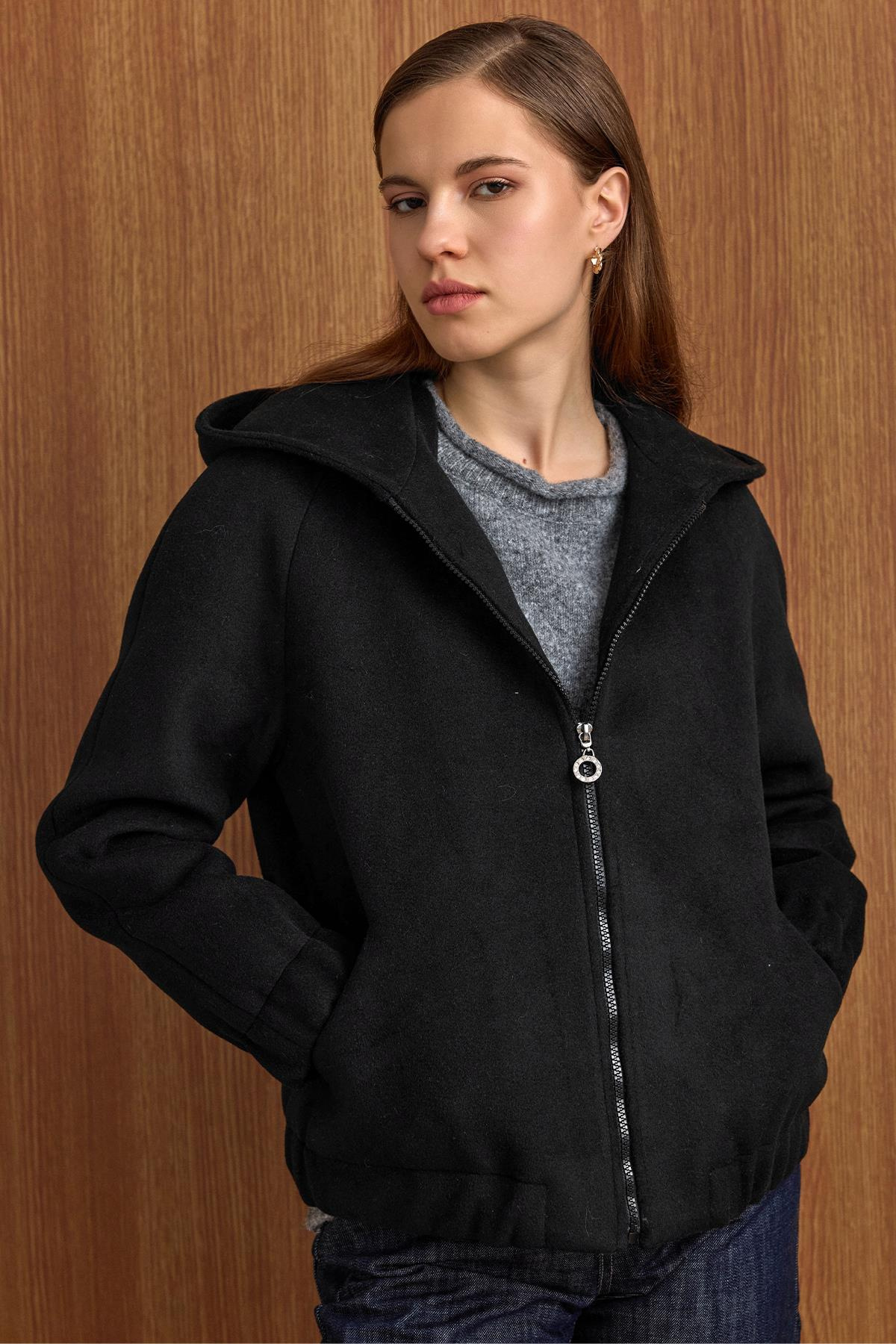 Kapüşonlu Beli Lastikli Oversize Kısa Kaban SİYAH 3162