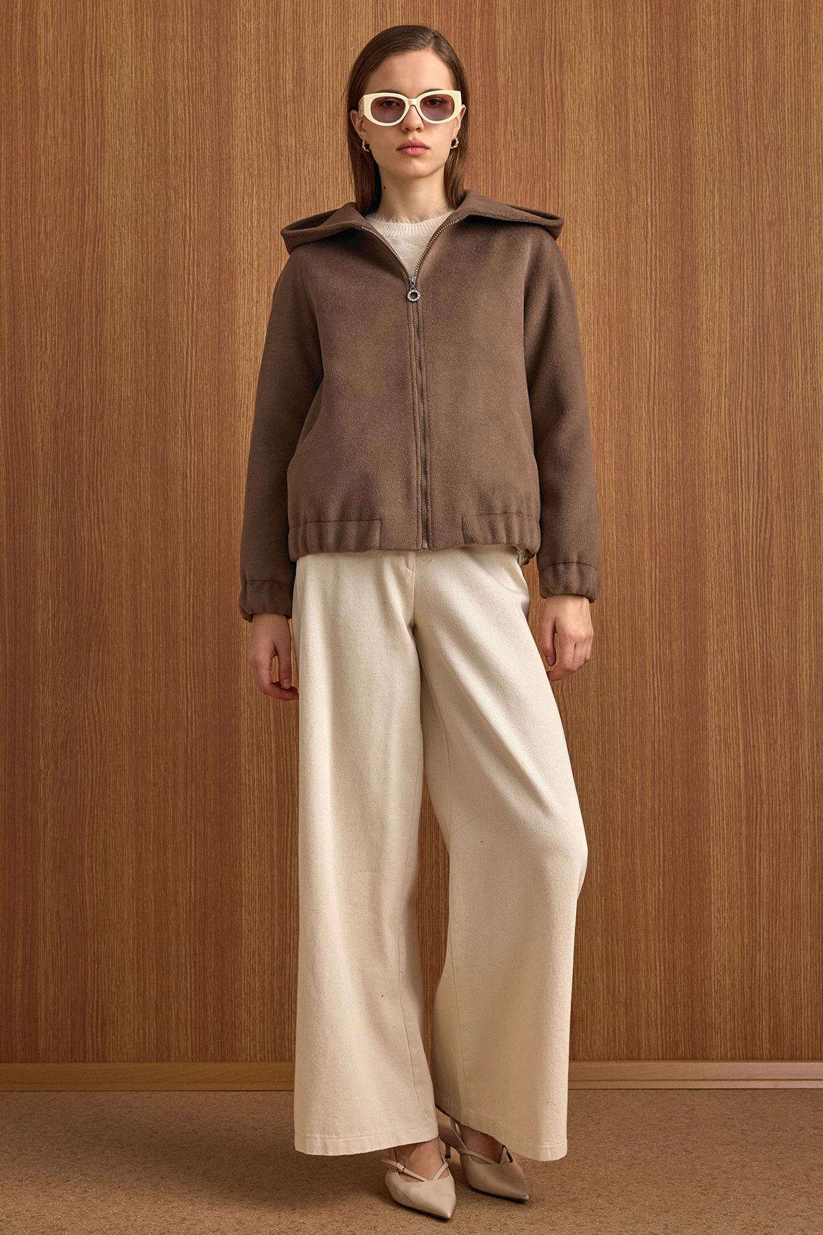 Kapüşonlu Beli Lastikli Oversize Kısa Kaban VİZON 3162