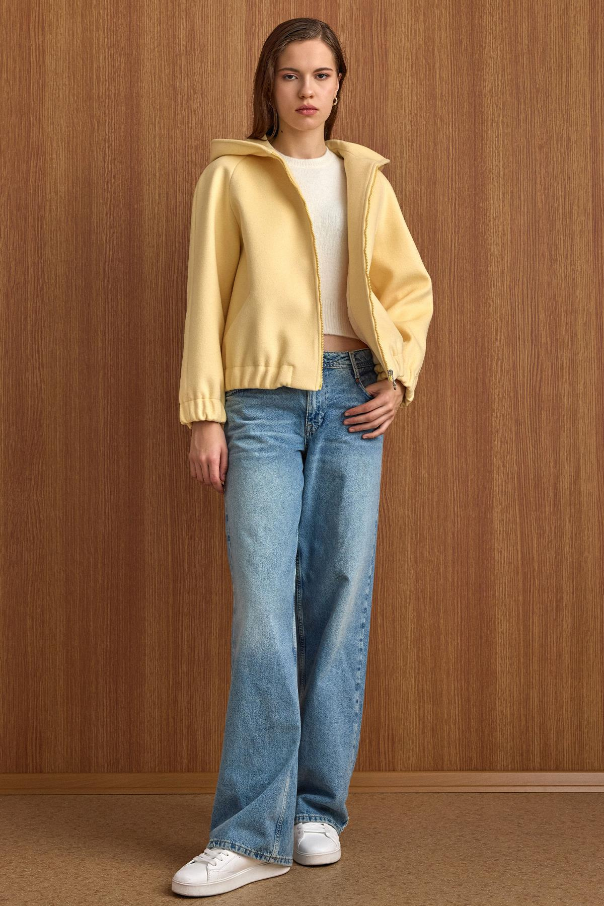 Kapüşonlu Beli Lastikli Oversize Kısa Kaban SARI 3162