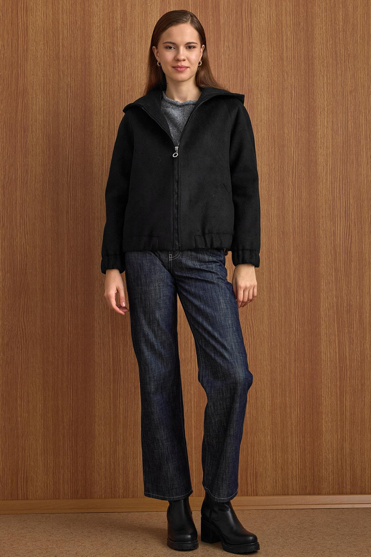 Kapüşonlu Beli Lastikli Oversize Kısa Kaban SİYAH 3162