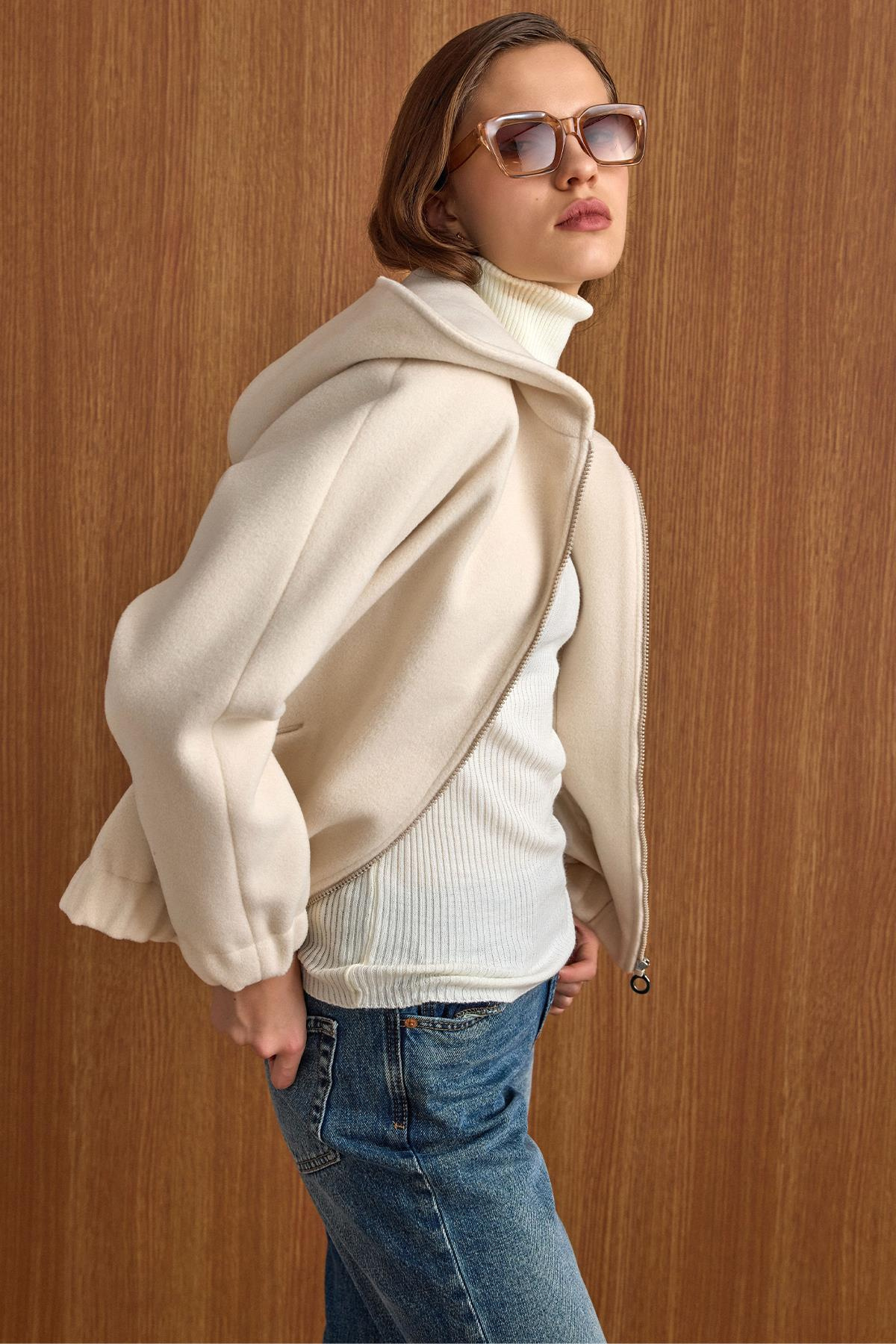 Kapüşonlu Beli Lastikli Oversize Kısa Kaban EKRU 3162