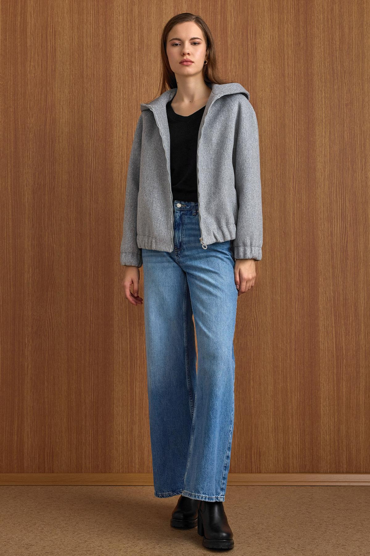 Kapüşonlu Beli Lastikli Oversize Kısa Kaban AÇIK GRİ 3162