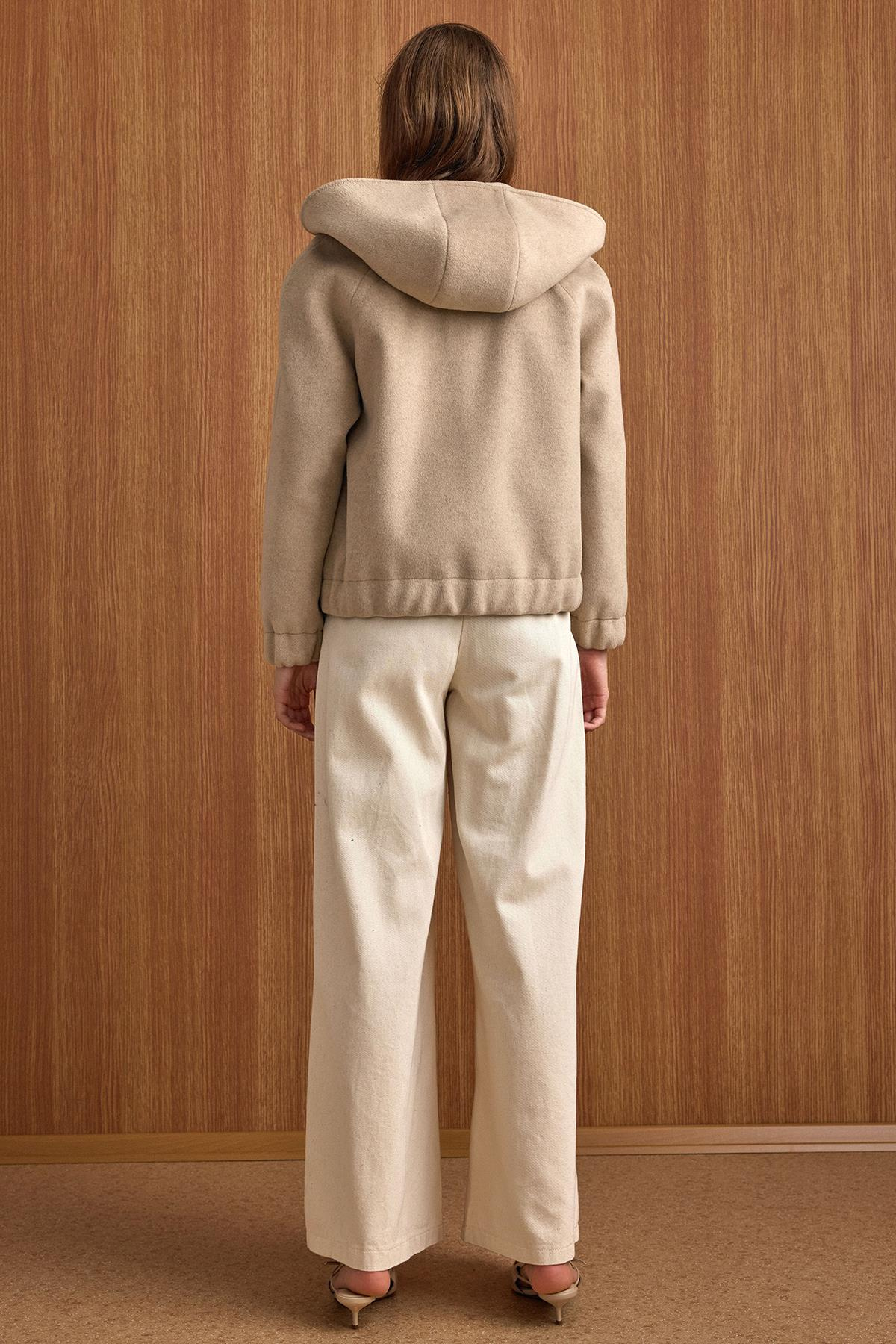 Kapüşonlu Beli Lastikli Oversize Kısa Kaban TAŞ 3162