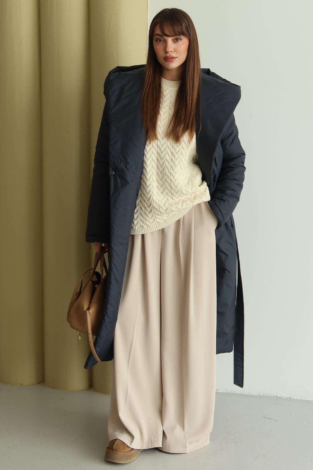 Kapüşonlu Çıt Çıt Kapamalı Elyaflı Uzun Mont LACİVERT 6815