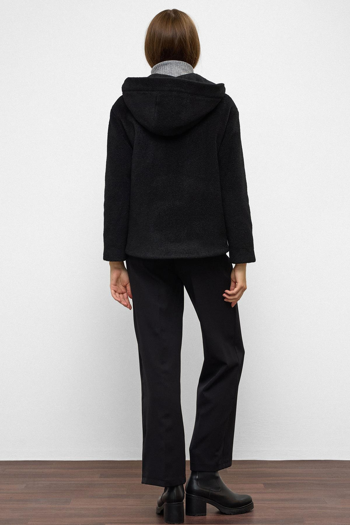 Kapüşonlu Fermuar Detaylı Oversize Kısa Kaban SİYAH 3130