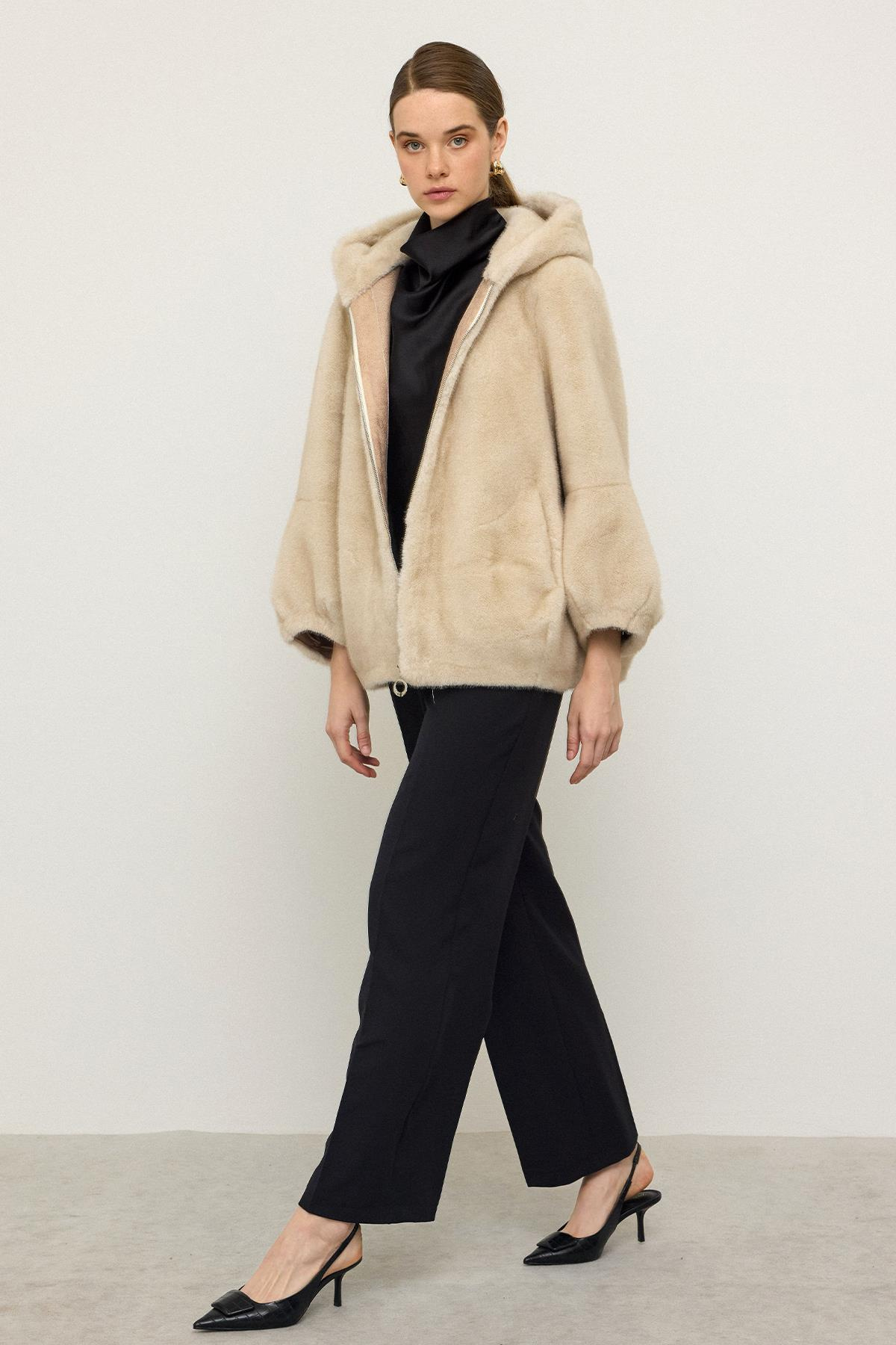 Kapüşonlu Fermuar Kapamalı Kürk Görünümlü Exclusive Ceket BEJ 1009