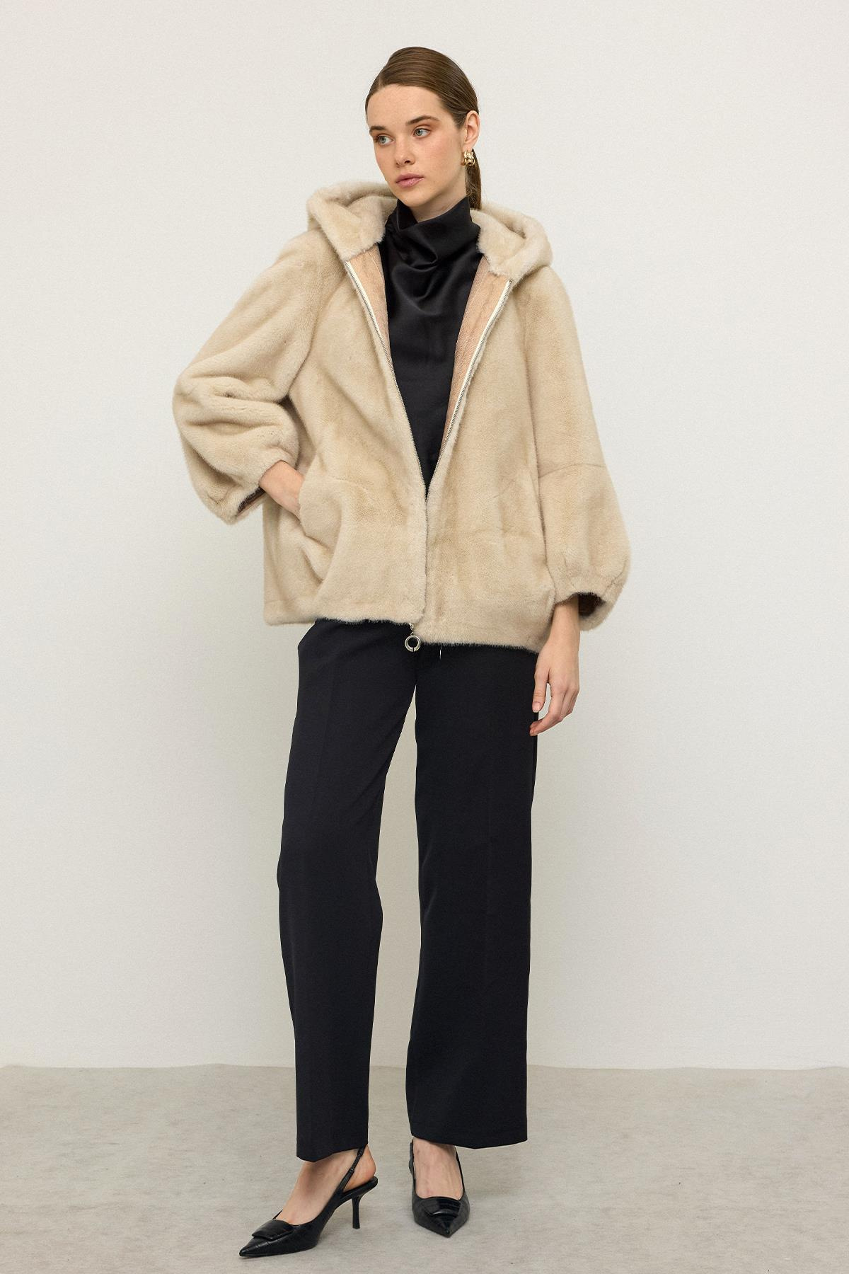 Kapüşonlu Fermuar Kapamalı Kürk Görünümlü Exclusive Ceket BEJ 1009