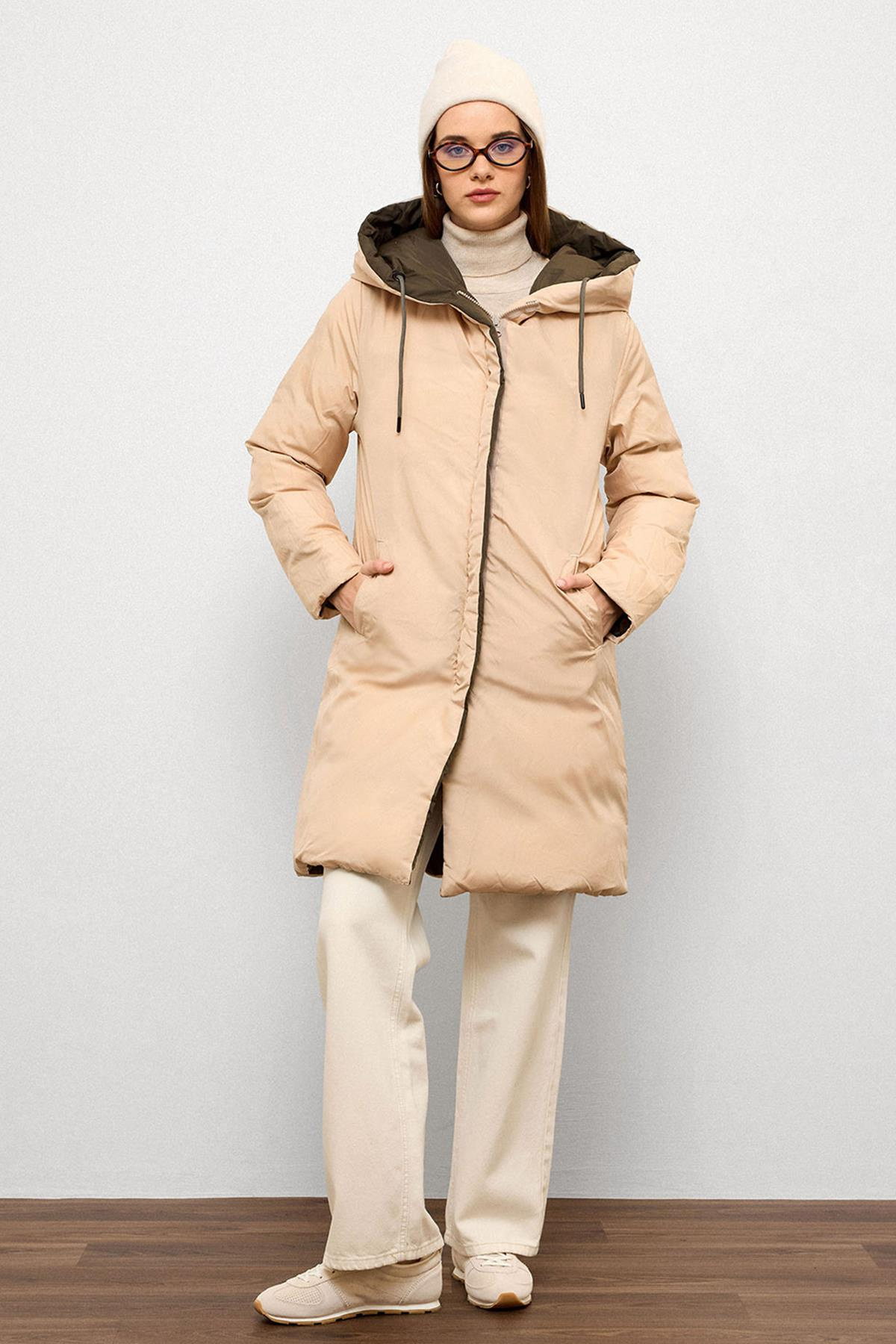 Kapüşonlu İki Renkli Çift Taraflı Şişme Mont HAKİ-TAŞ 5371