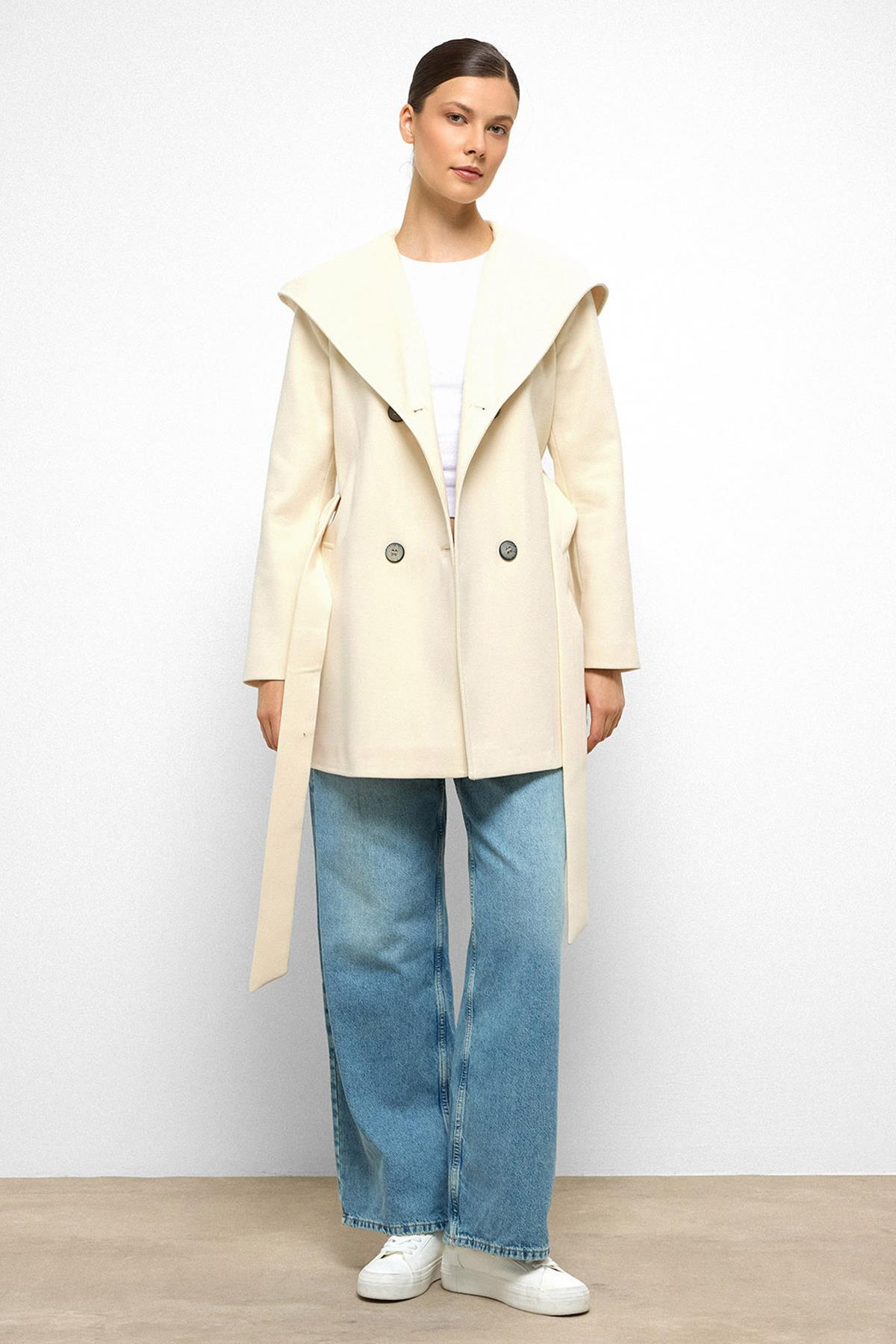 Kapüşonlu Kruvaze Kısa Kaban EKRU 3103