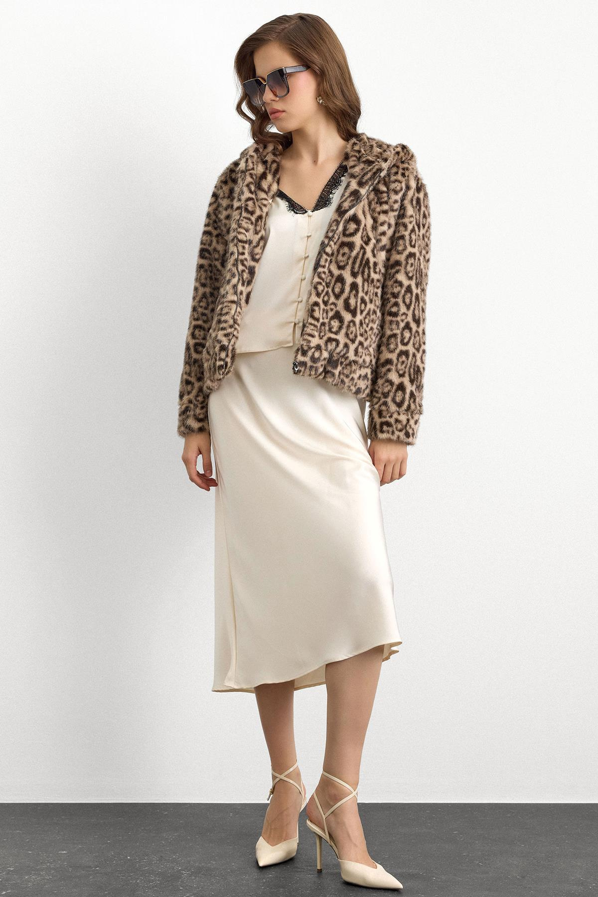 Kapüşonlu Leopar Desenli Suni Kürk Ceket BEJ 1015