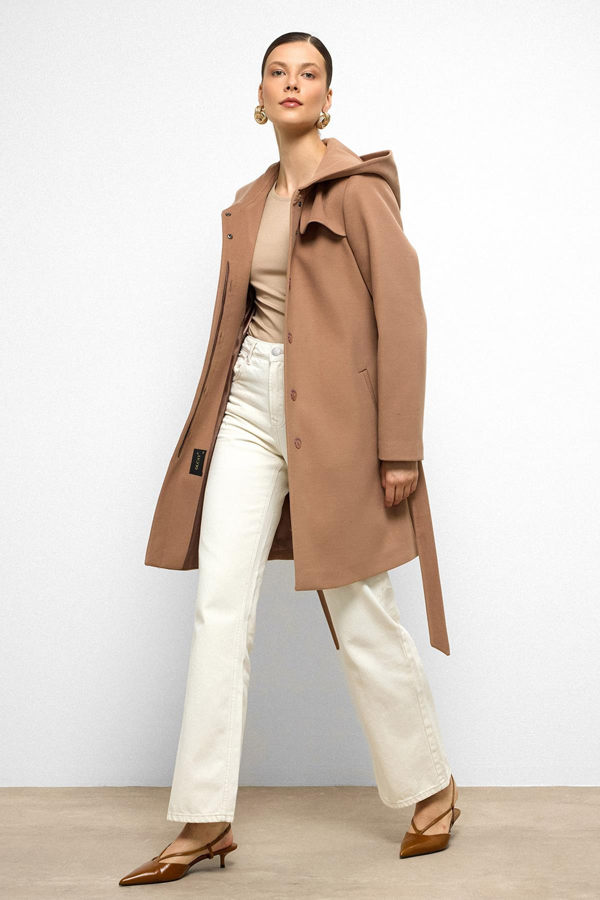 Kapüşonlu Pelerin Detaylı Kaban KAMEL 3109