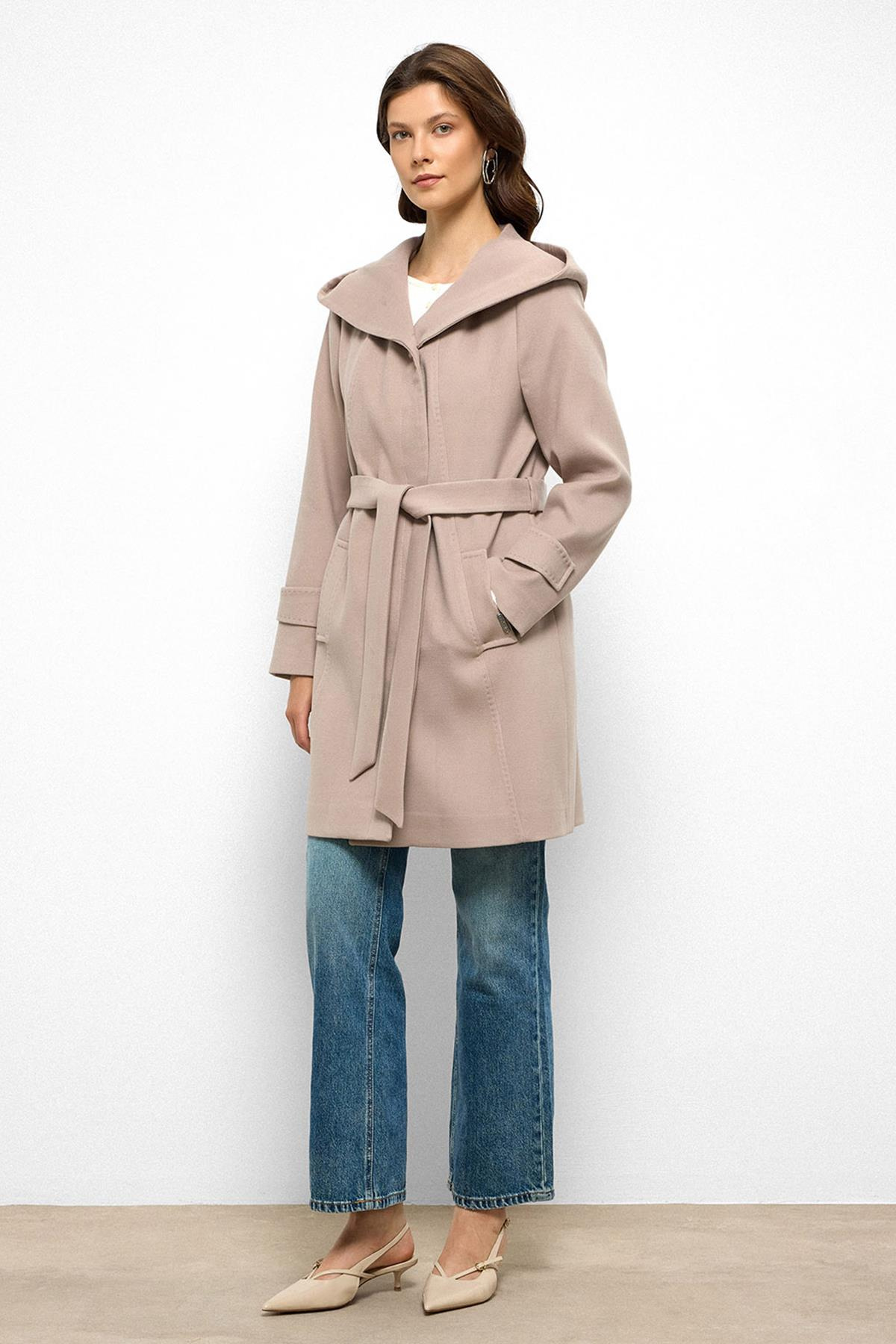 Kapüşonlu Punto Dikiş Detaylı Kaban TAŞ 3102