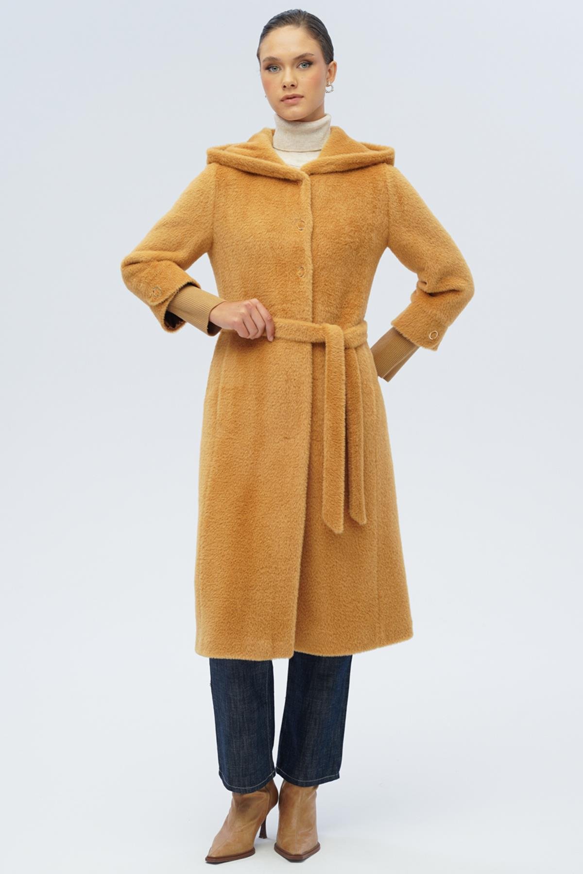 Kapüşonlu Ribana Detaylı Pelüş Kaban KAMEL 3118