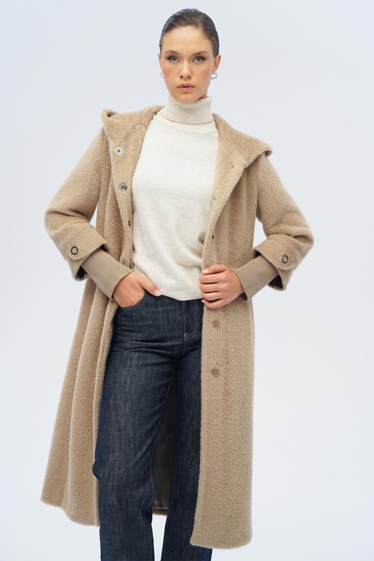 Kapüşonlu Ribana Detaylı Pelüş Kaban VİZON 3118