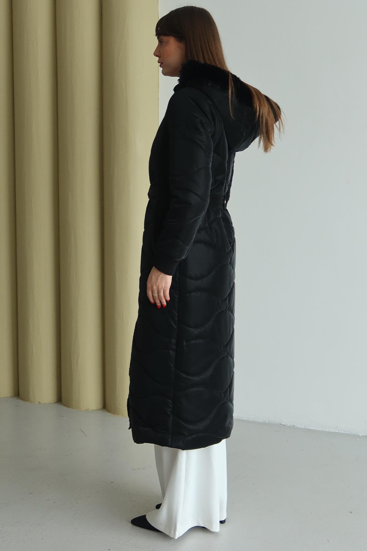 Kapüşonu Çıkabilir Kürklü Fermuarlı Uzun Kapitone Mont SİYAH 6802