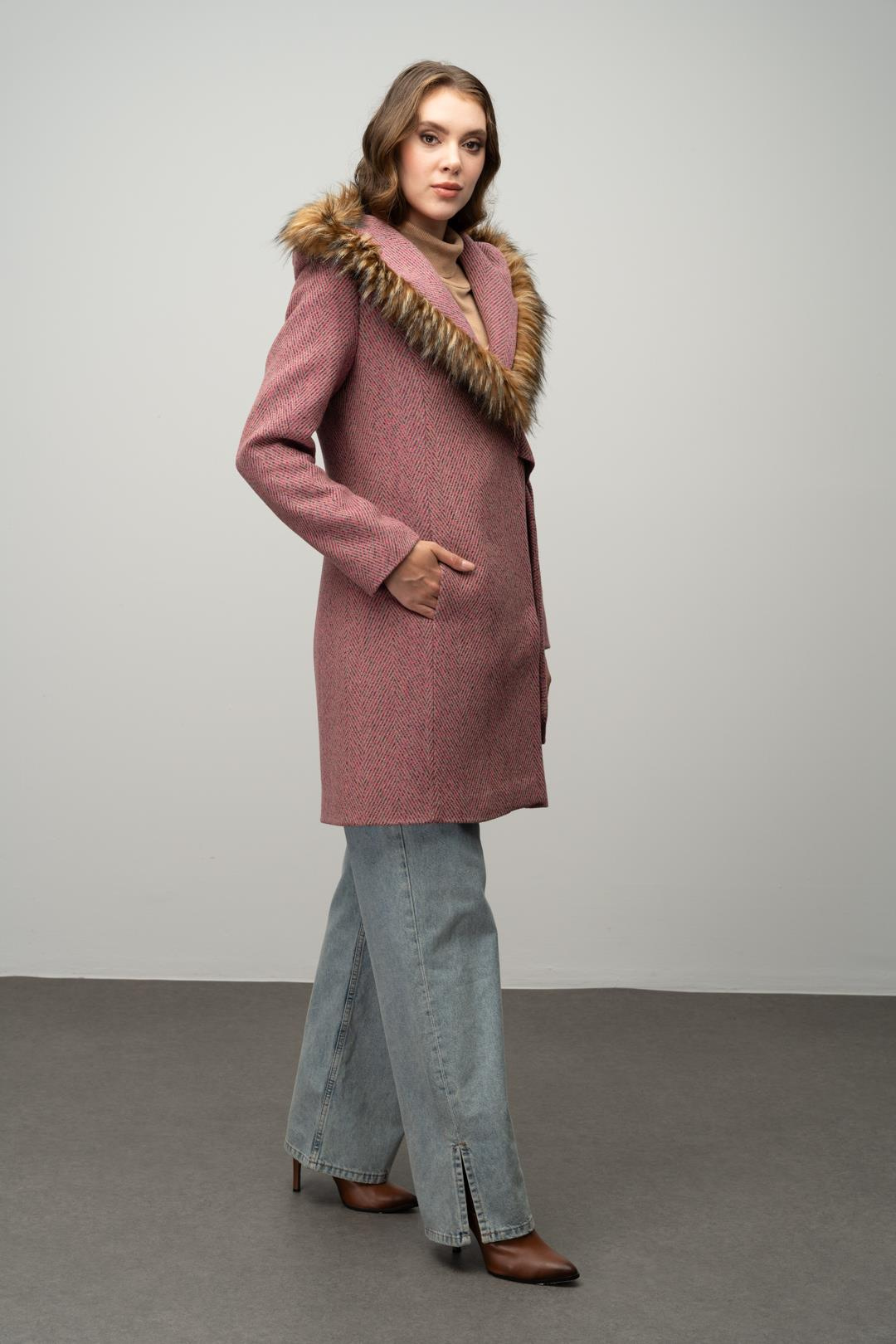 Kapüşonu Kürklü Kuşak Detaylı Balık Sırtı Kaban FUŞYA 3044