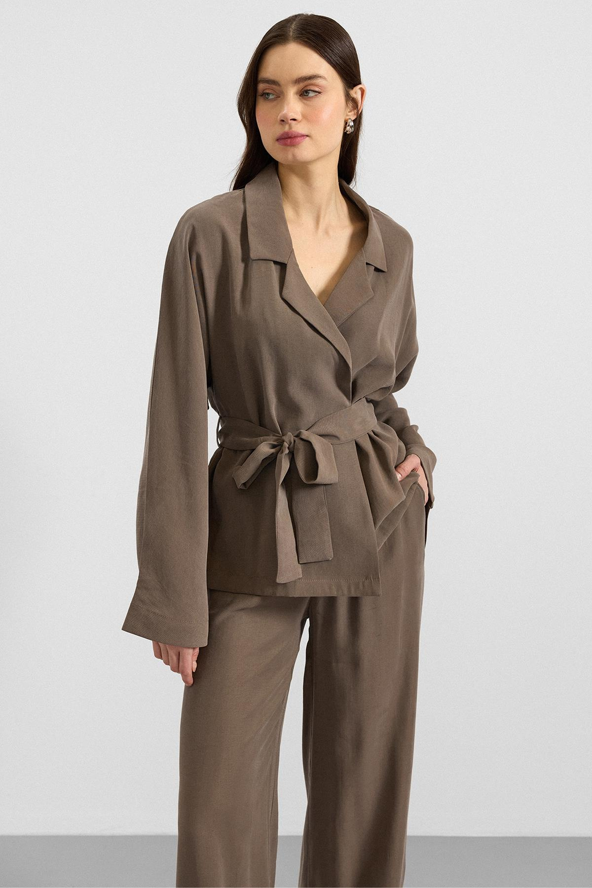 Kemer Bağlamalı Oversize Modal Ceket HAKİ 8287