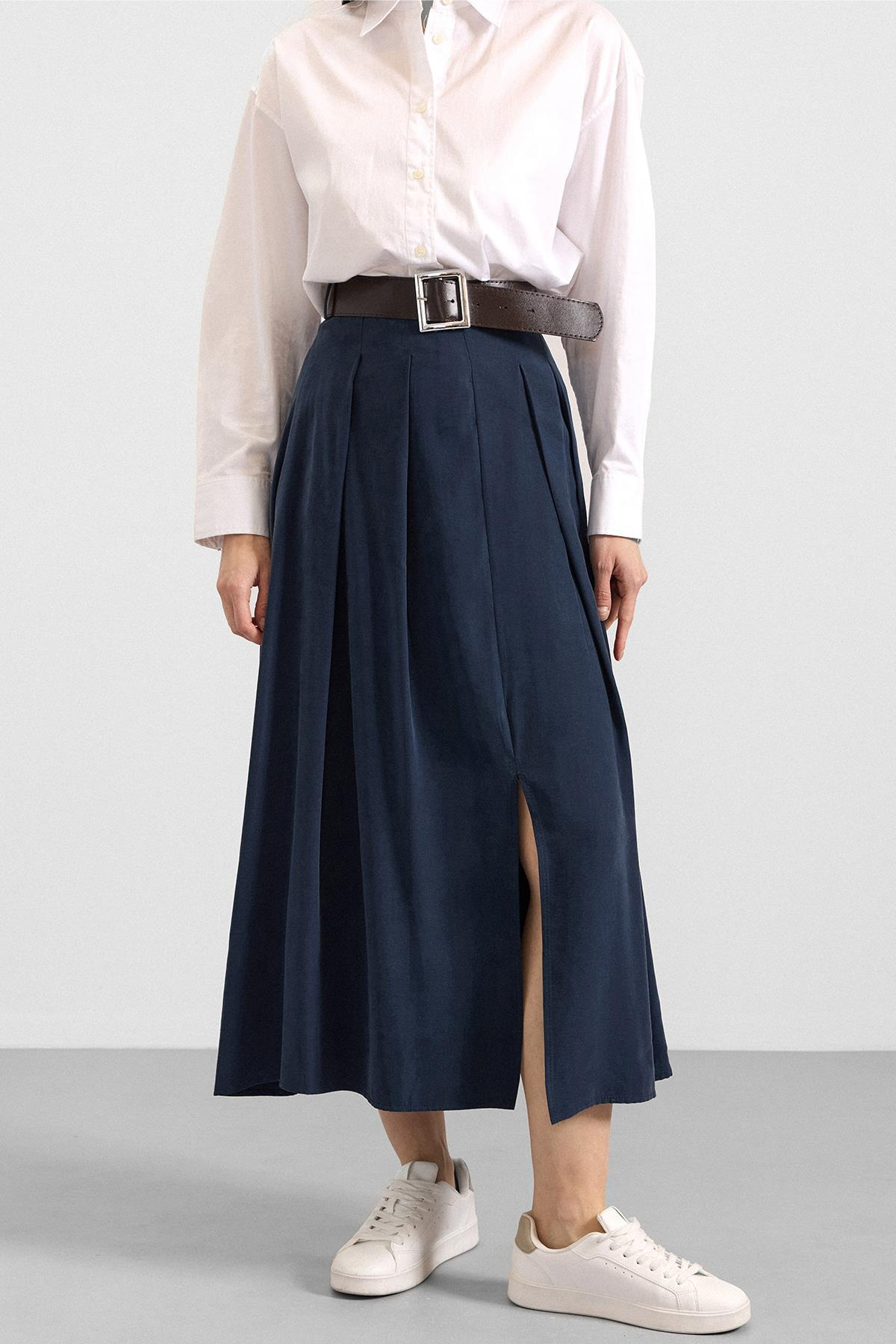 Kemer Detaylı Önden Yırtmaçlı Pileli Modal Etek LACİVERT 7069