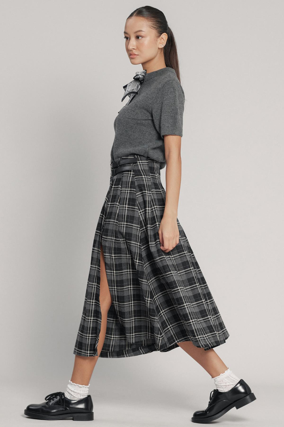 Kemer Detaylı Yırtmaçlı Kloş Ekose Etek KOYU GRİ 7057