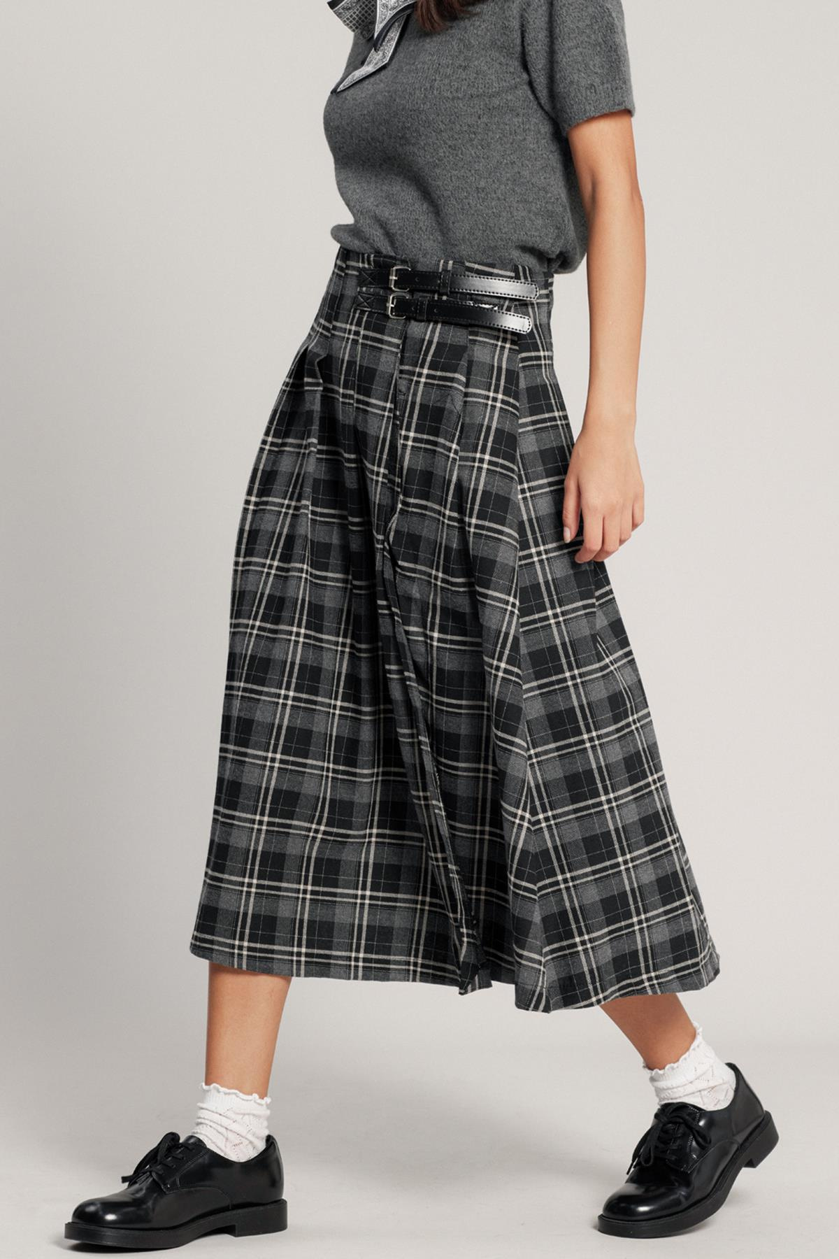 Kemer Detaylı Yırtmaçlı Kloş Ekose Etek KOYU GRİ 7057