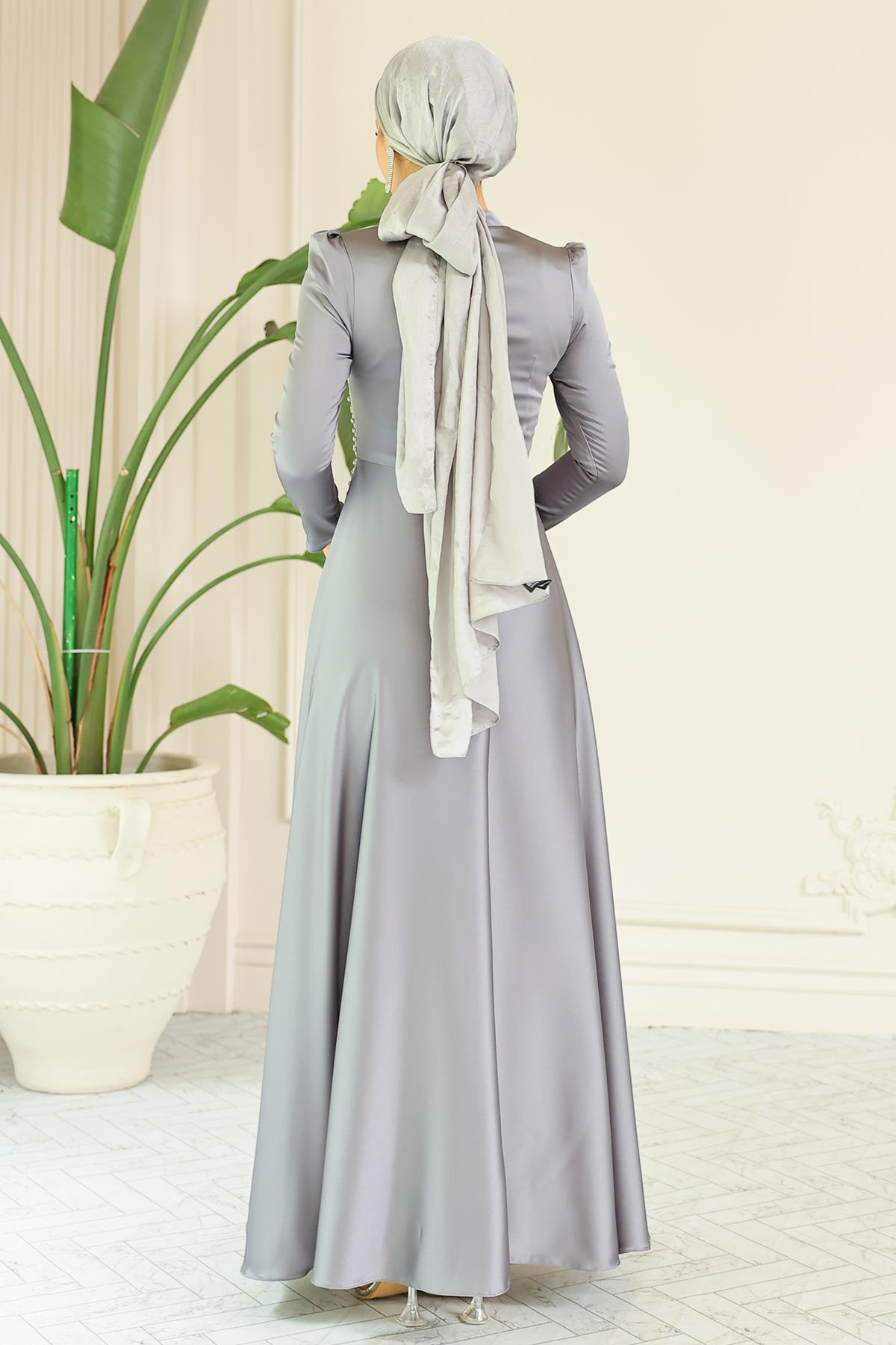 Kloş Önü Taş Desenli Saten Tesettür Abiye Elbise GÜMÜŞ 1680