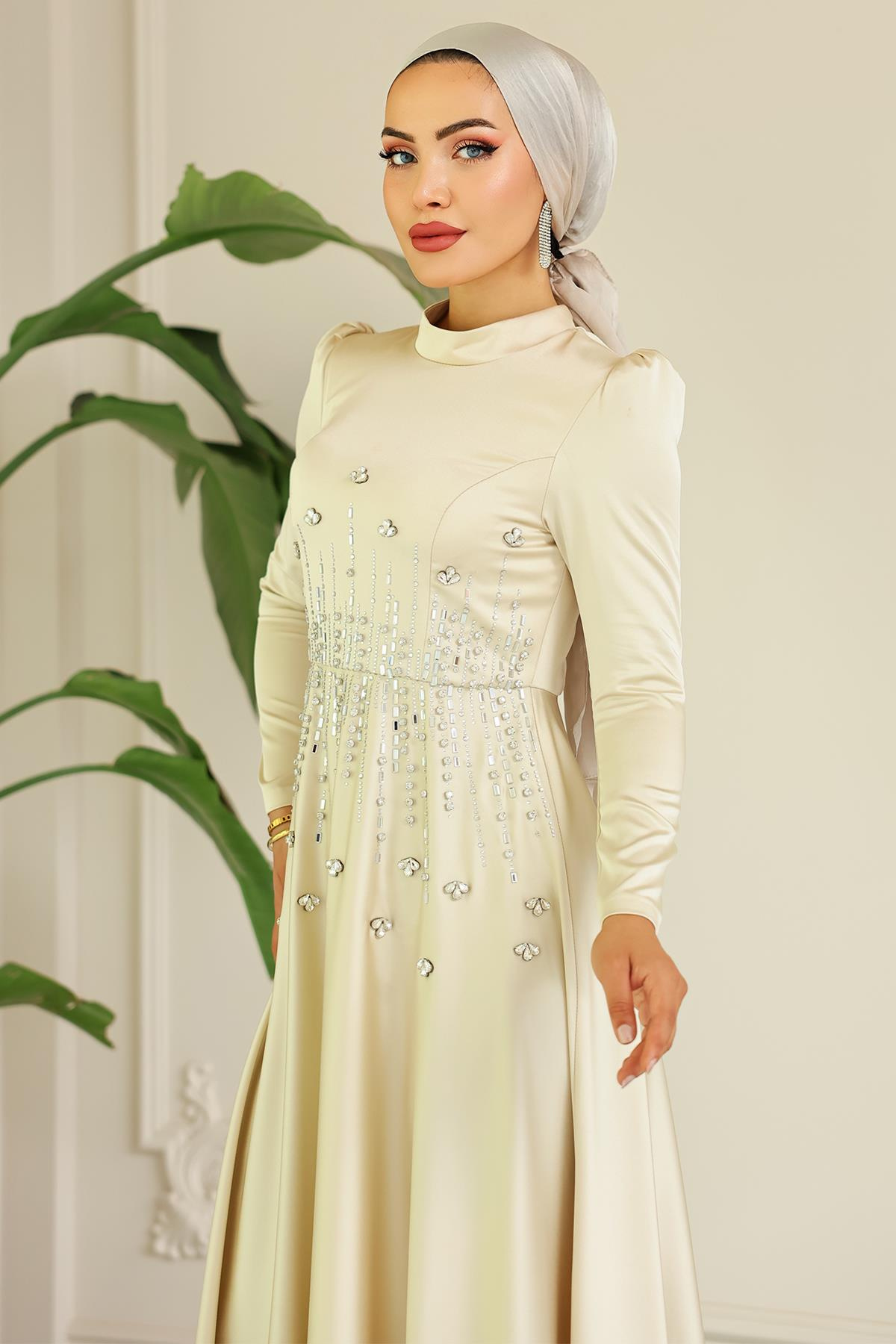 Kloş Önü Taş Desenli Saten Tesettür Abiye Elbise BEJ 1680