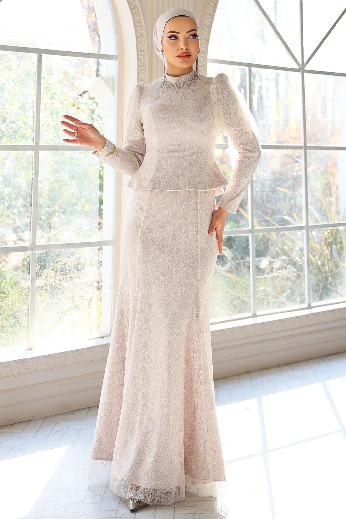 Kolye Detaylı Balık Model Dantel Tesettür Abiye Elbise TAŞ 1058