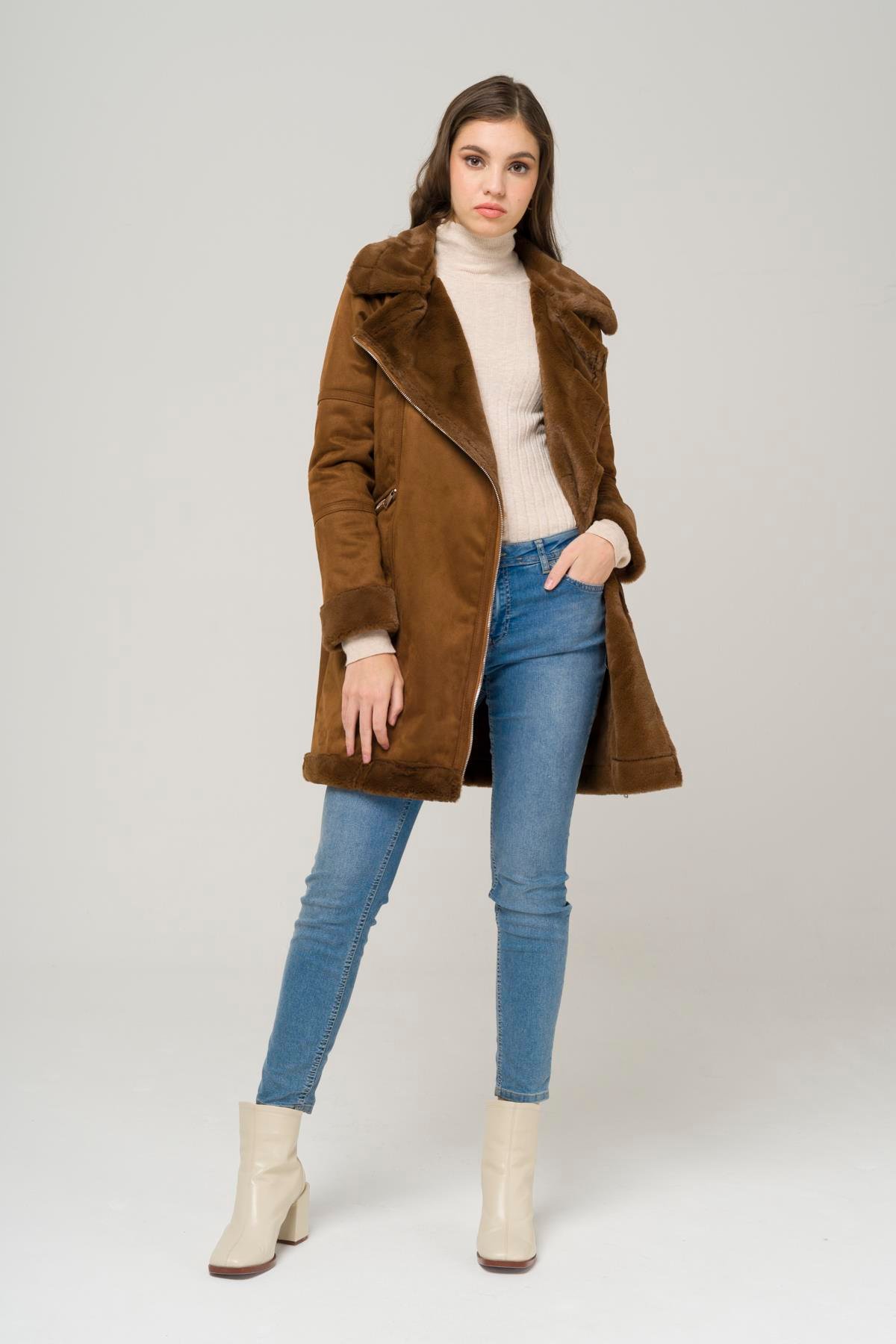 Kruvaze Fermuarlı İçi Kürklü Süet Mont TABA 6514