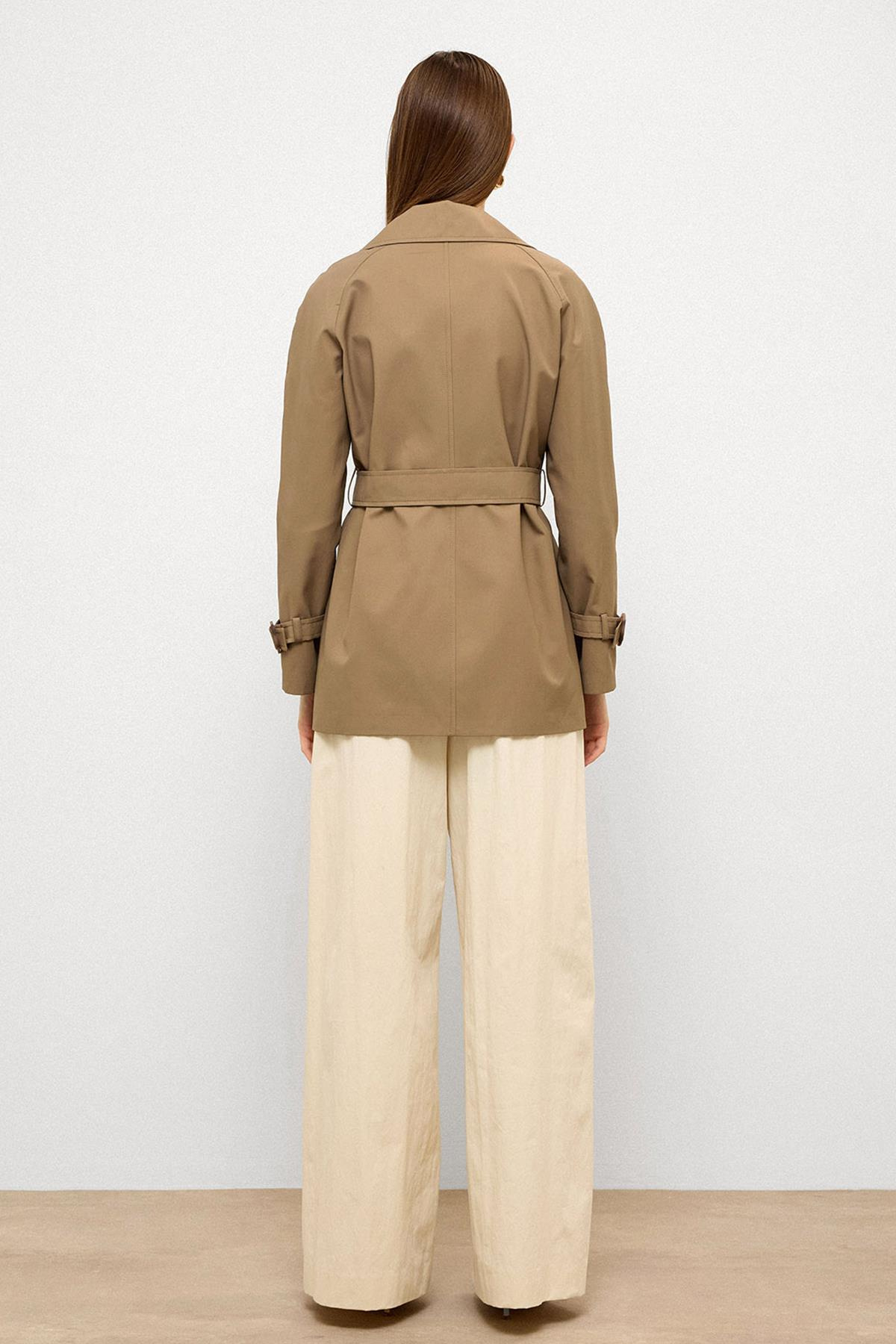 Kruvaze Reglan Kol Su İtici Özellikli Kısa Trençkot VİZON 6762