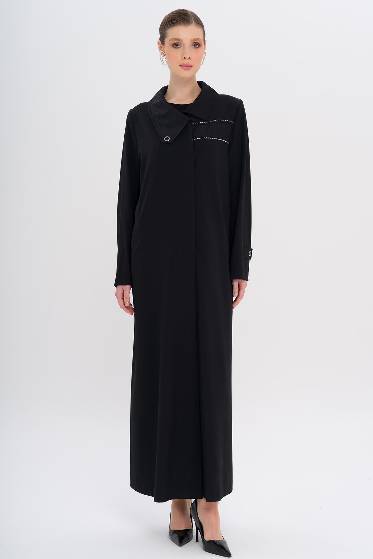 Mendil Yaka Desen ve Taş Detaylı Astarsız Büyük Beden Pardesü SİYAH 6714