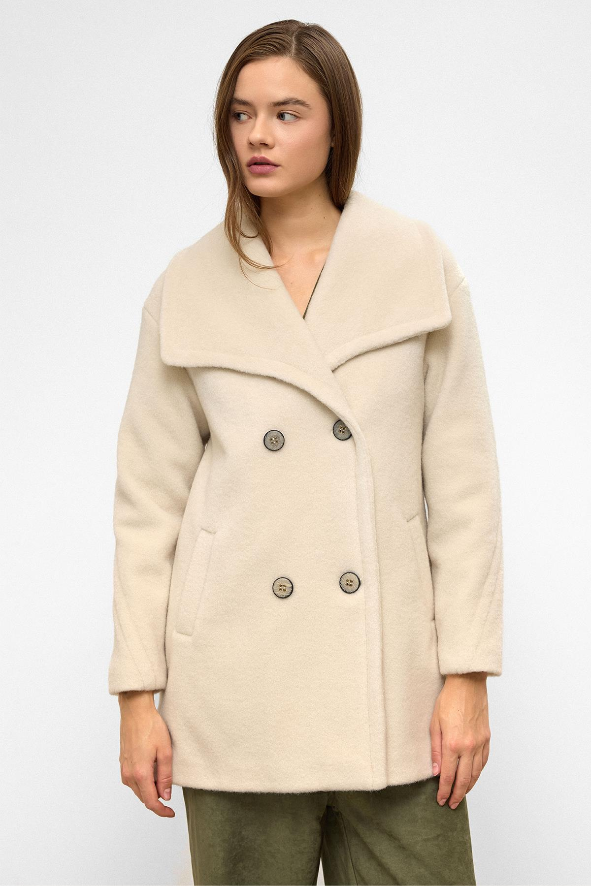 Mendil Yaka Kruvaze Geniş Kesim Kaban BEJ 3129